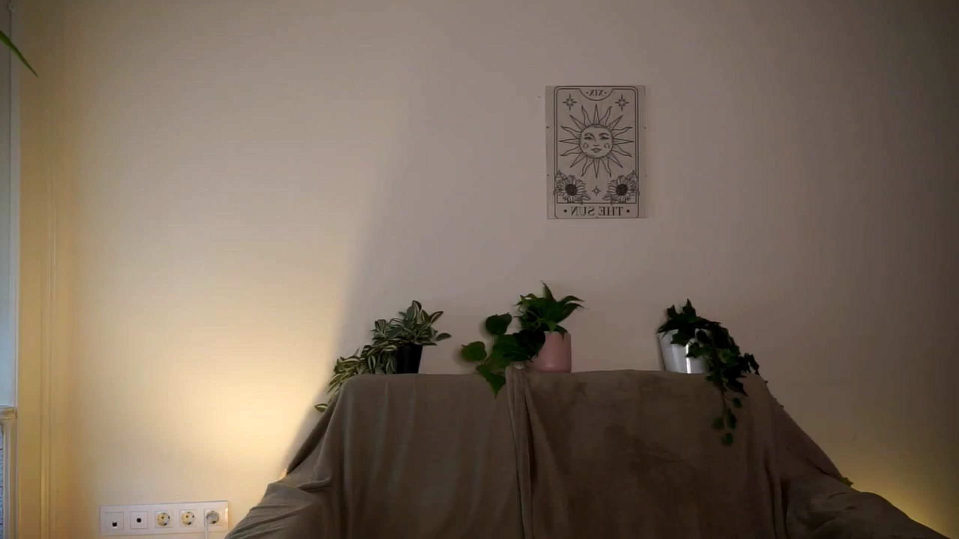Gallery image thumbnail from FoxyLovesYouu's myfreecams stream on, 04/13/2026, 13:44 image 14 of 20