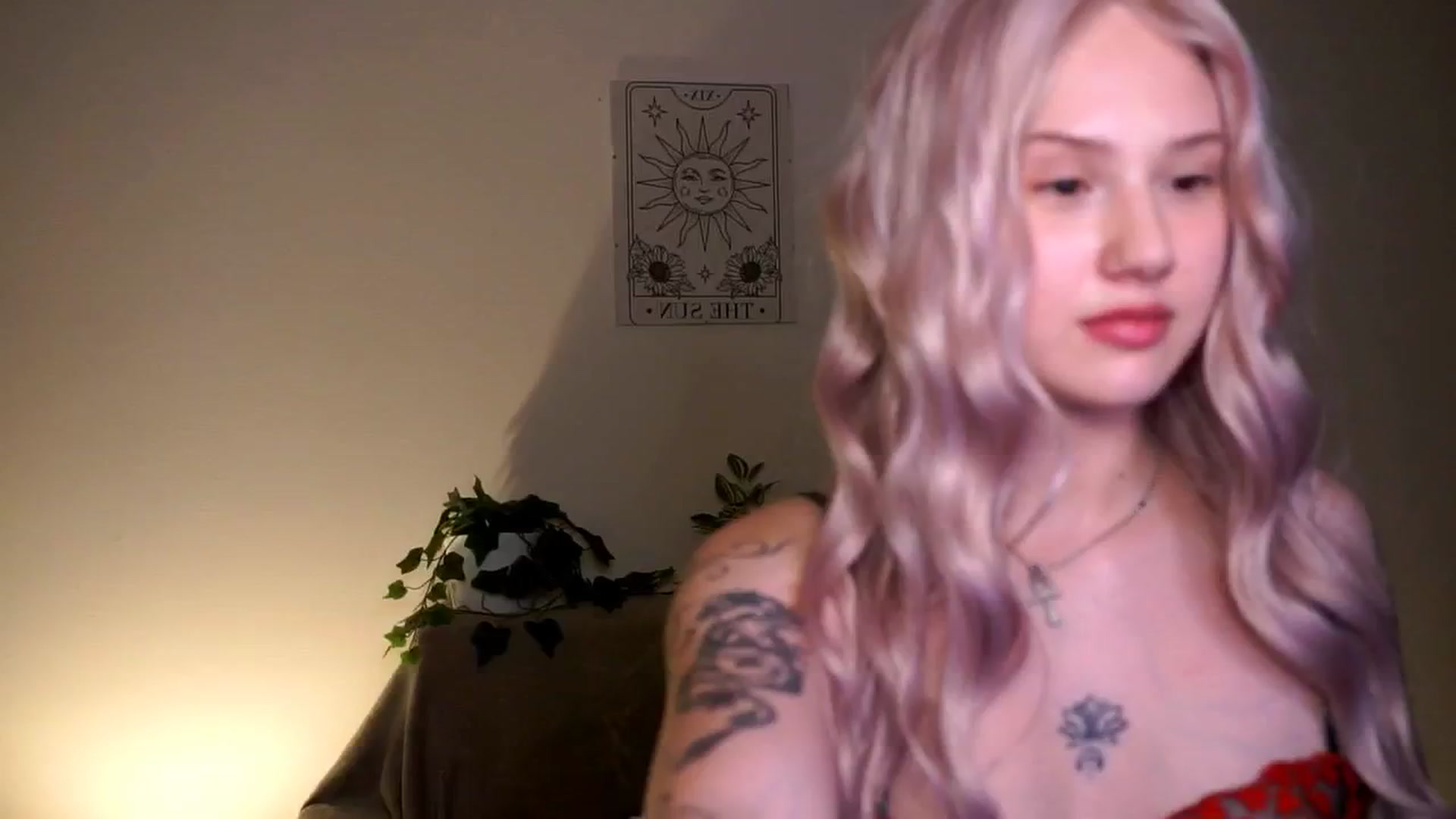 Gallery image thumbnail from FoxyLovesYouu's myfreecams stream on, 04/19/2026, 18:39 image 13 of 20