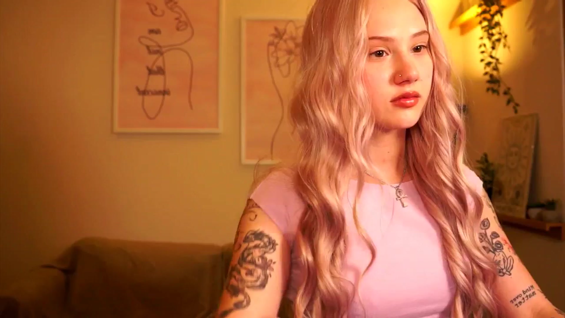 Gallery image thumbnail from FoxyLovesYouu's myfreecams stream on, 04/27/2026, 10:58 image 15 of 20