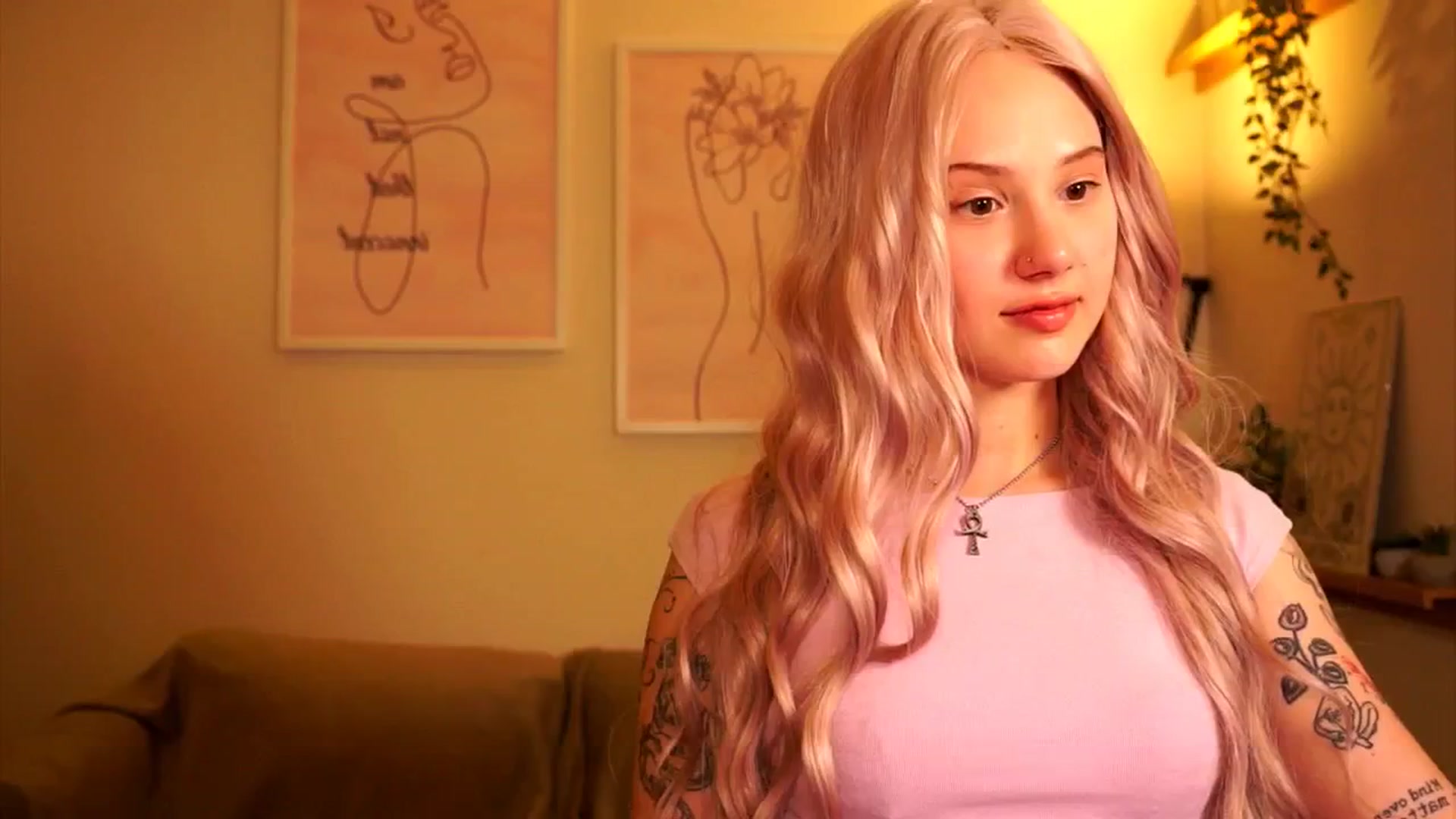 Gallery image thumbnail from FoxyLovesYouu's myfreecams stream on, 04/27/2026, 14:29 image 17 of 20