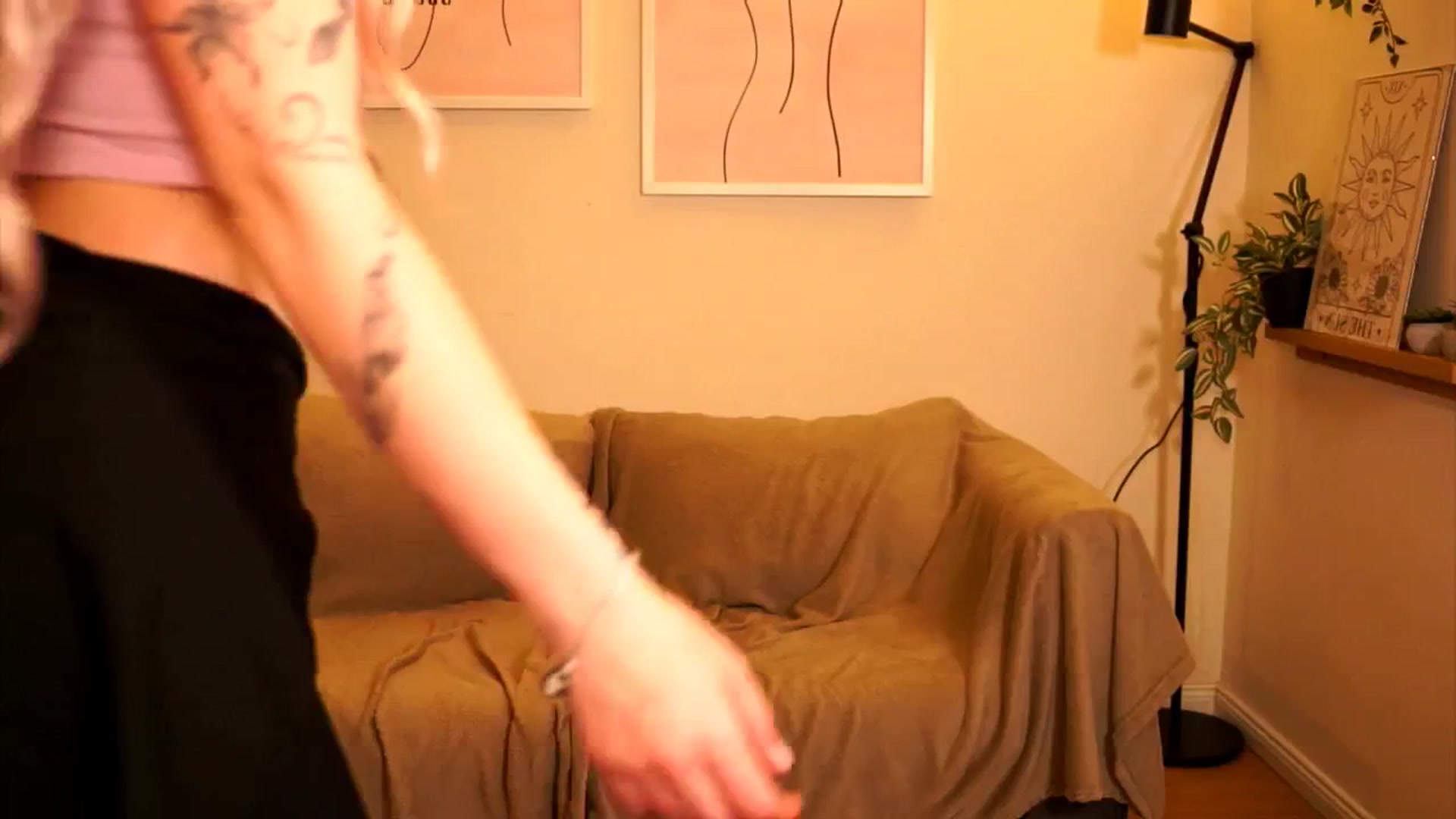 Gallery image thumbnail from FoxyLovesYouu's myfreecams stream on, 04/27/2026, 14:29 image 15 of 20