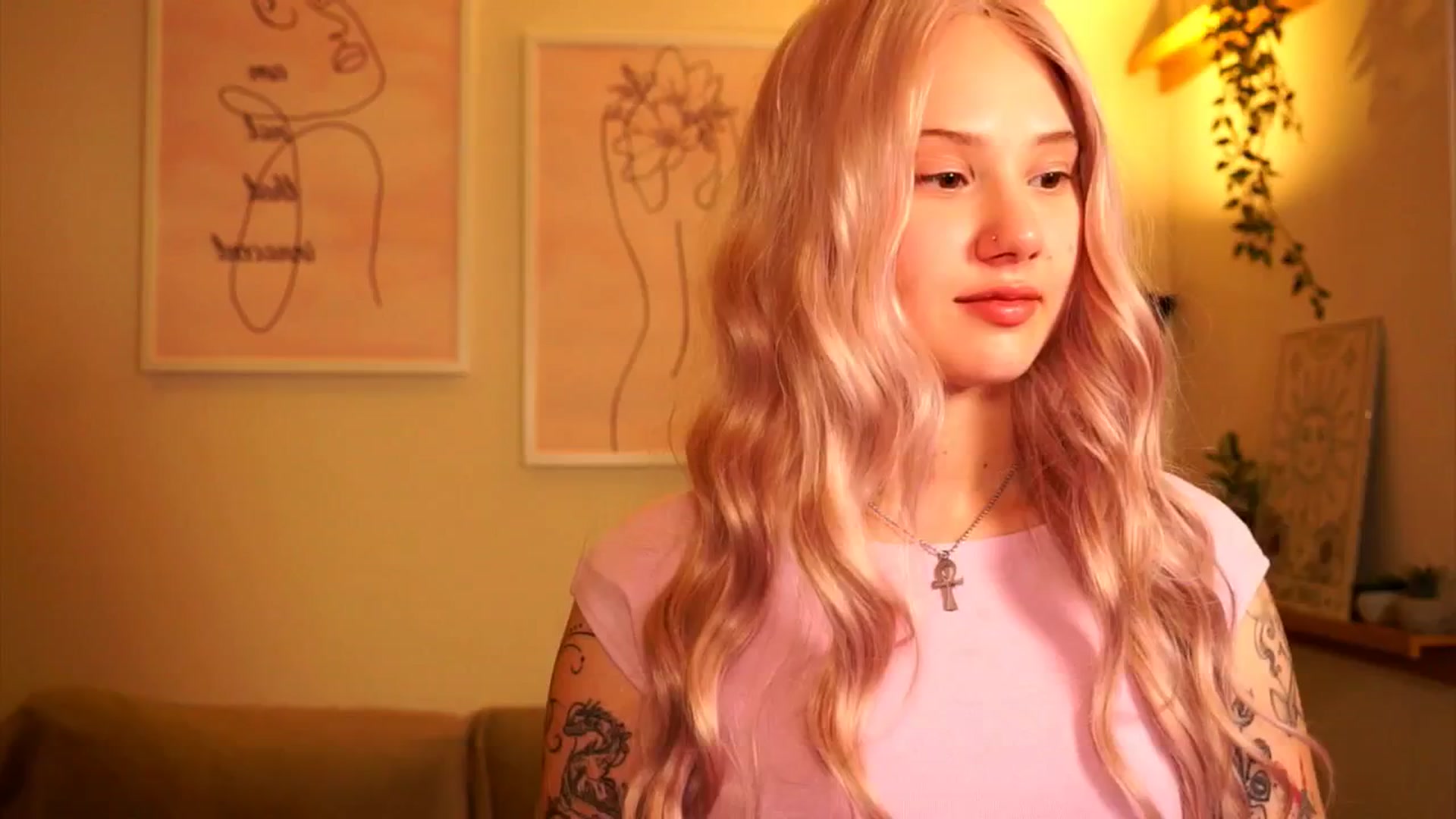Gallery image thumbnail from FoxyLovesYouu's myfreecams stream on, 04/27/2026, 14:54 image 3 of 20