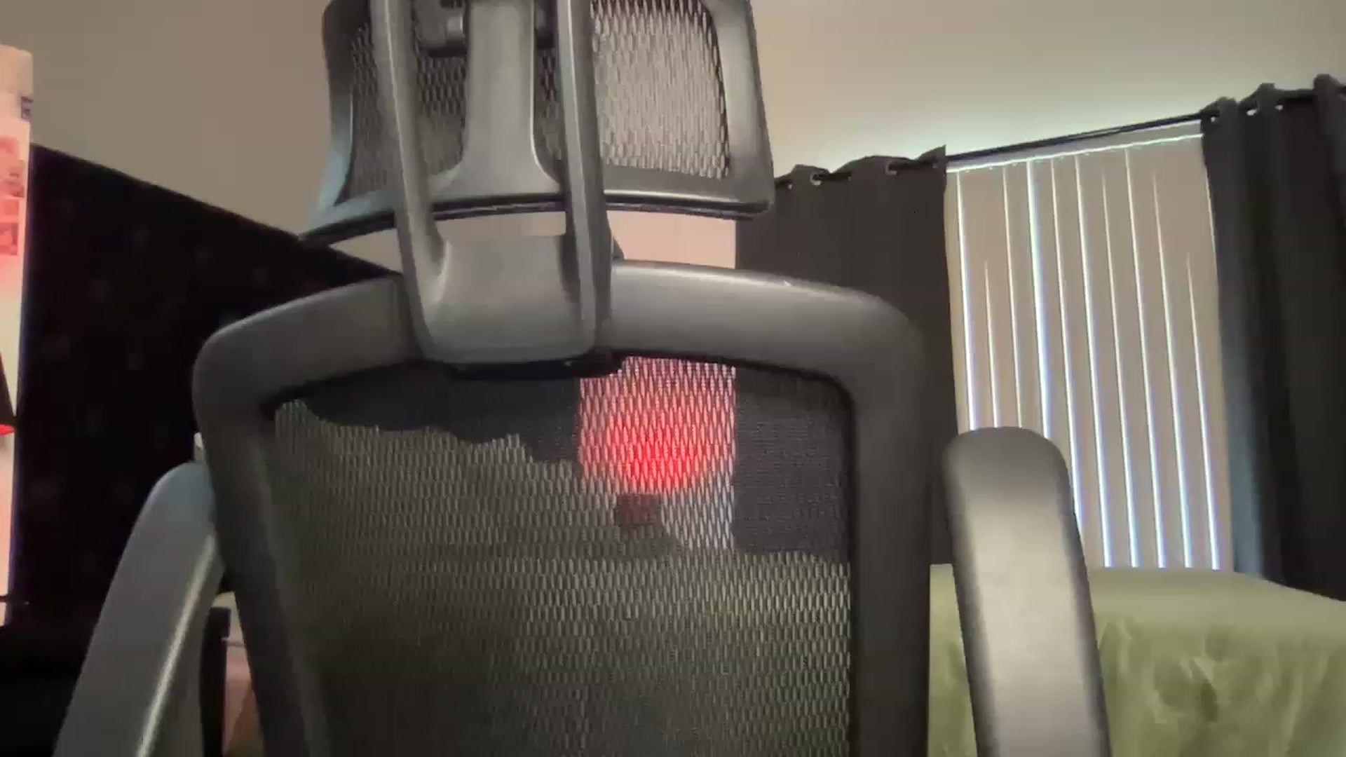 Gallery image thumbnail from FoxyMermaid1's myfreecams stream on, 07/31/2023, 18:50 image 1 of 20