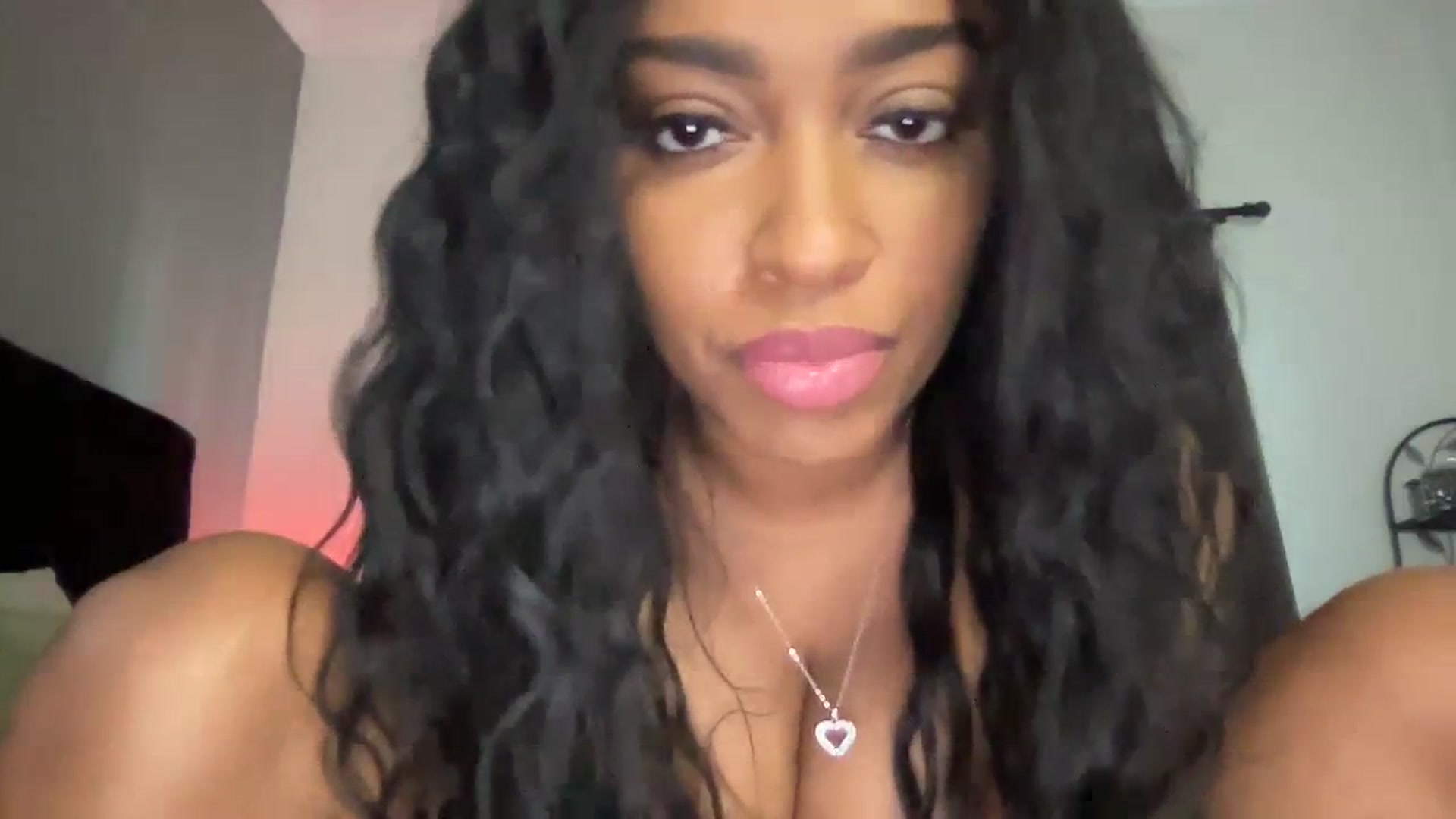 Gallery image thumbnail from FoxyMermaid1's myfreecams stream on, 07/31/2023, 19:45 image 9 of 20