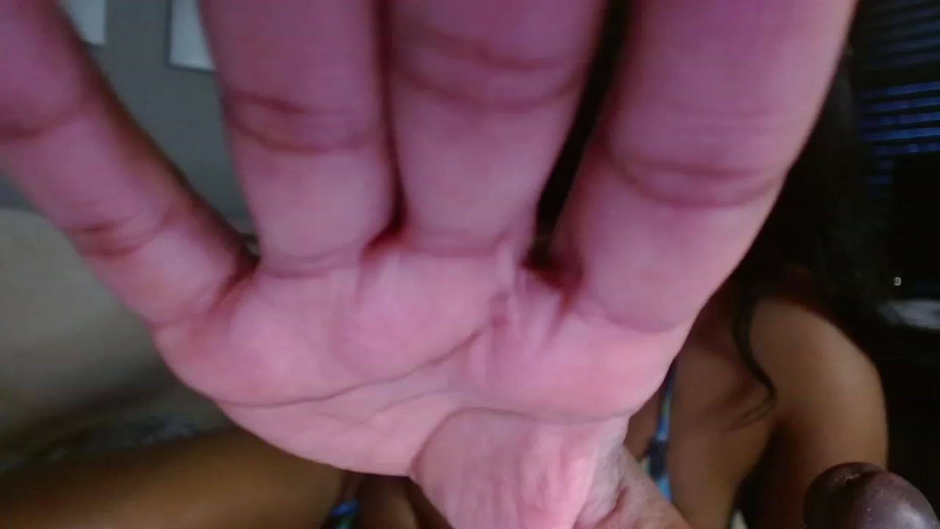 Gallery image thumbnail from FoxyMermaid1's myfreecams stream on, 08/14/2023, 17:20 image 5 of 20