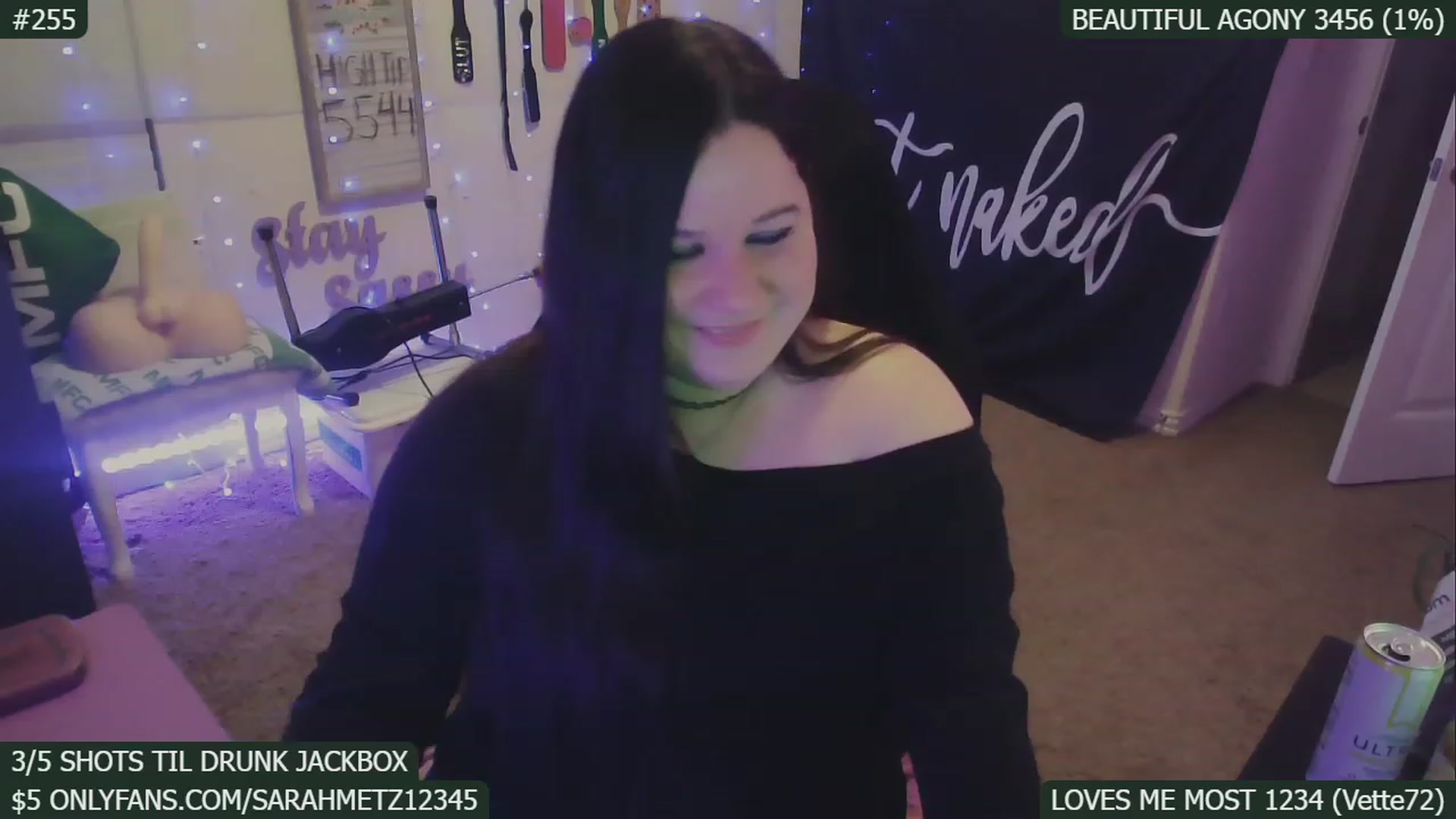 Gallery image thumbnail from FoxyWins's myfreecams stream on, 01/22/2023, 07:00 image 9 of 20