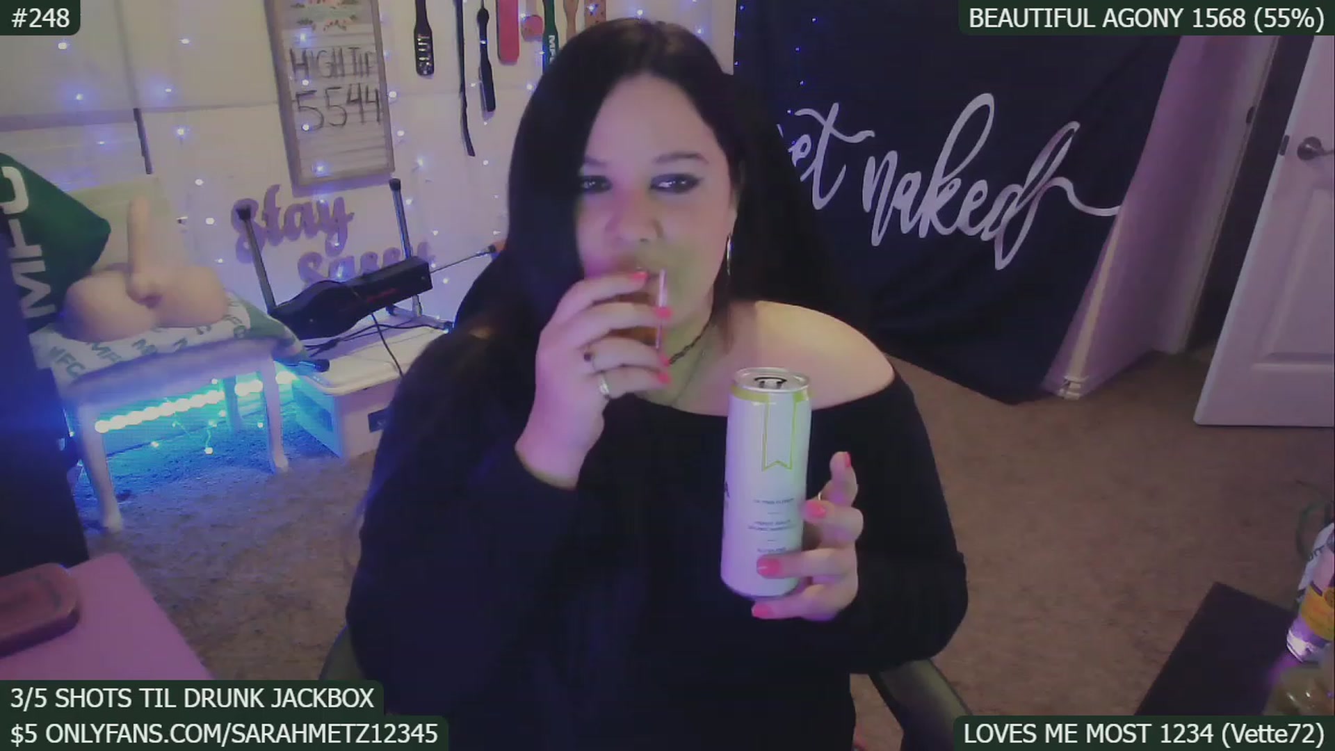 Gallery image thumbnail from FoxyWins's myfreecams stream on, 01/22/2023, 07:00 image 16 of 20