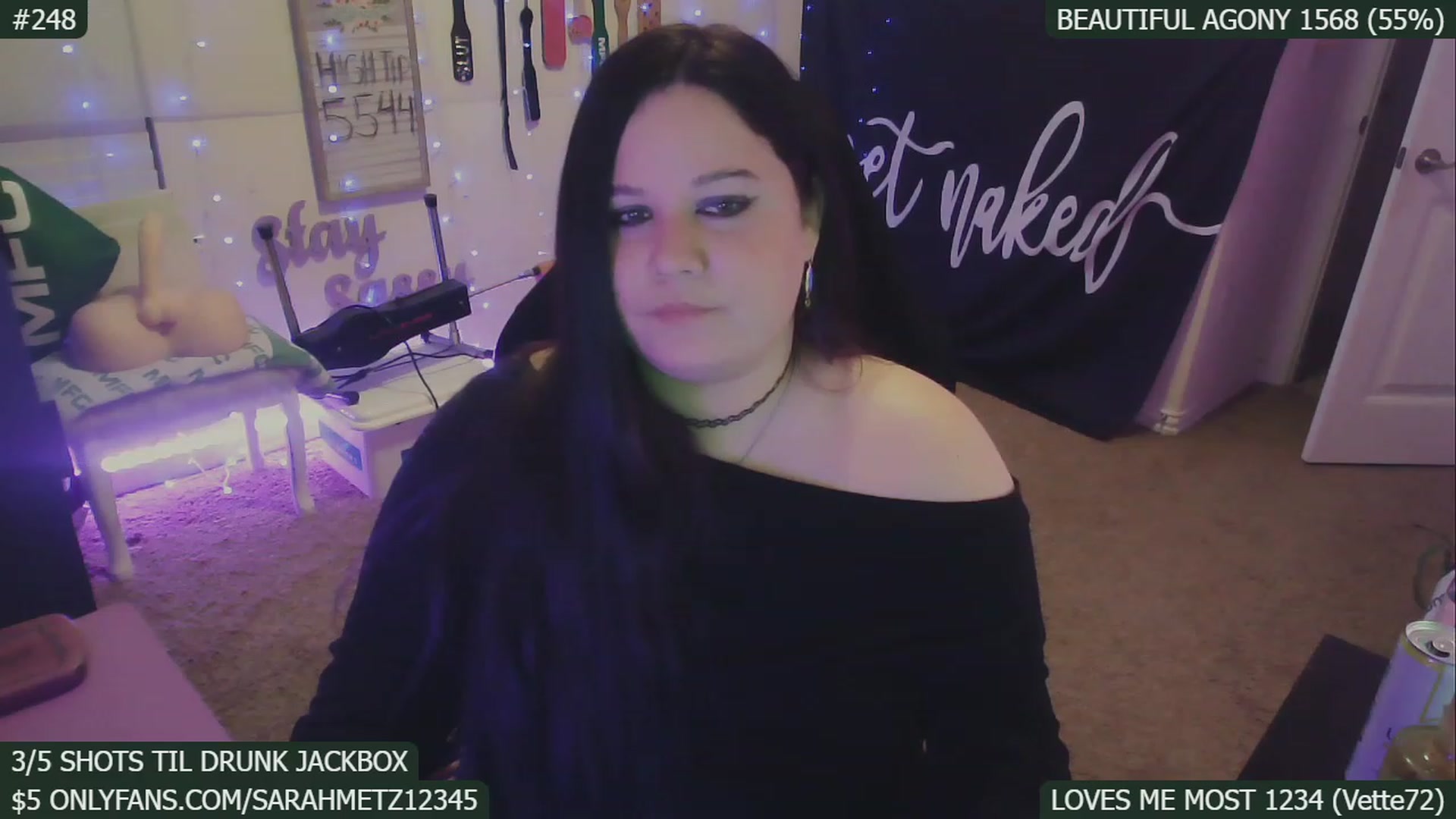 Gallery image thumbnail from FoxyWins's myfreecams stream on, 01/22/2023, 07:00 image 17 of 20