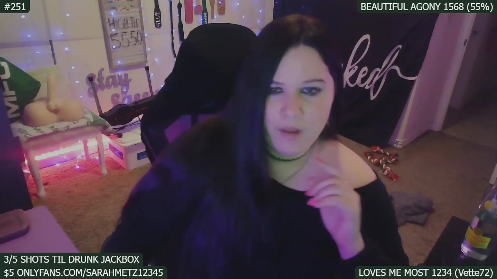 Gallery image thumbnail from FoxyWins's myfreecams stream on, 01/22/2023, 08:04 image 8 of 20