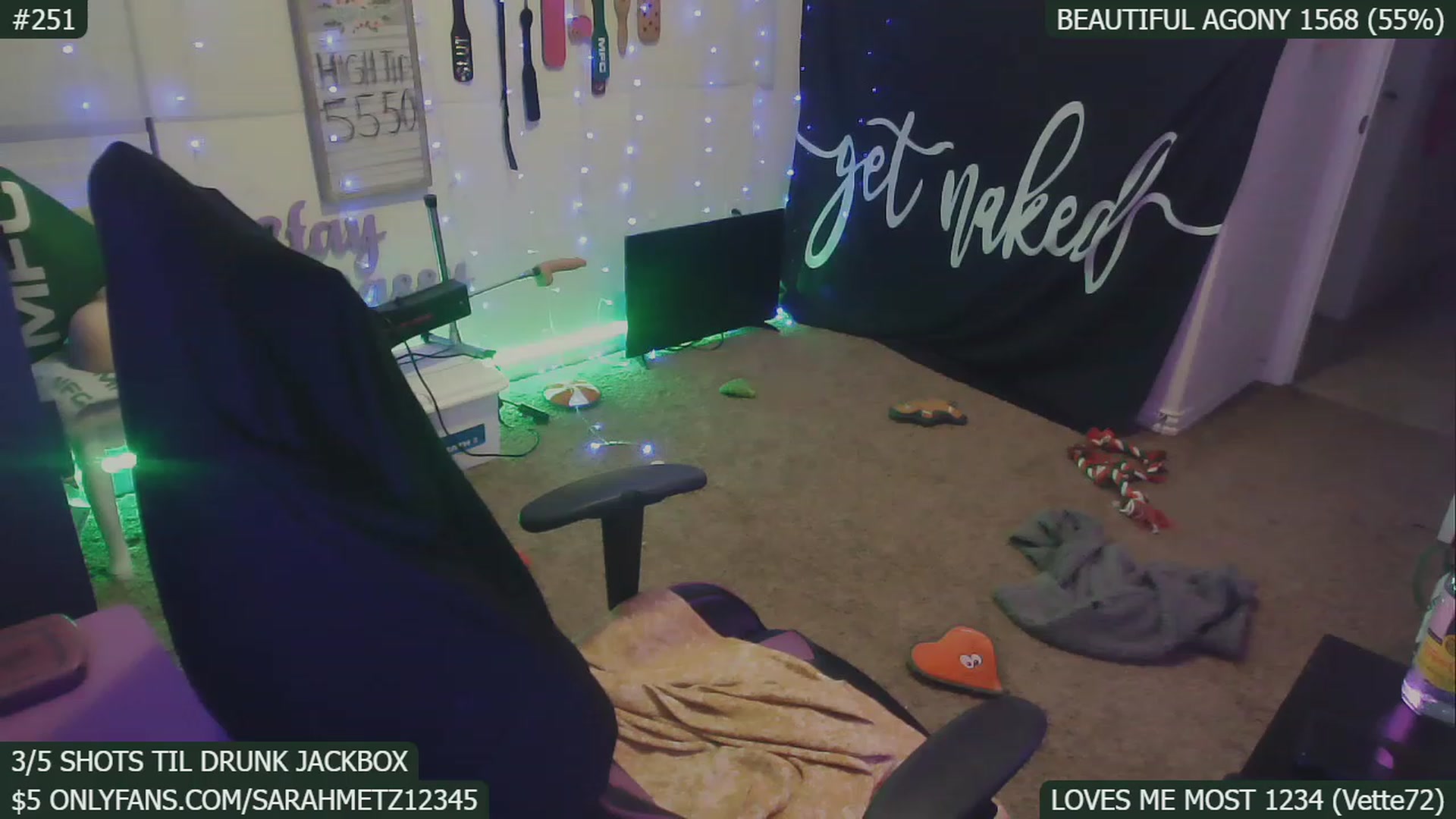 Gallery image thumbnail from FoxyWins's myfreecams stream on, 01/22/2023, 08:04 image 6 of 20