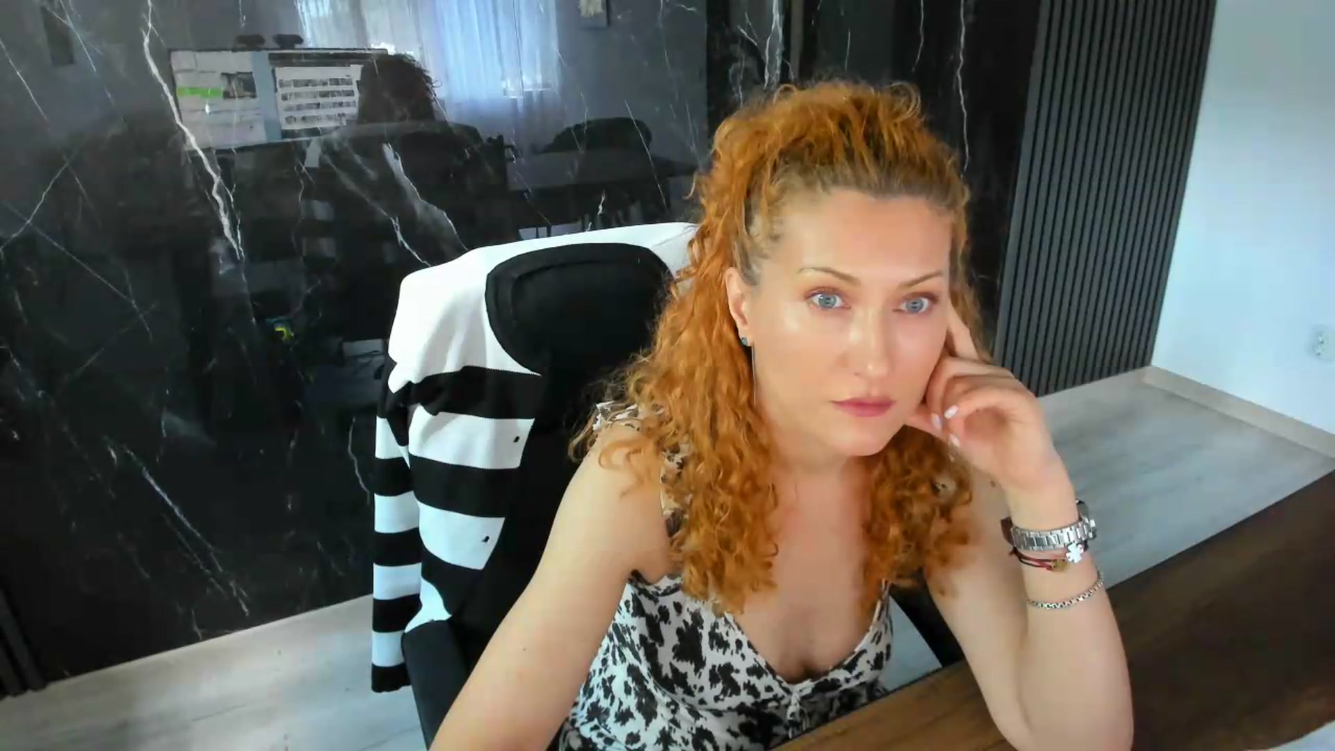 Gallery image thumbnail from Foxy_forever's myfreecams stream on, 06/19/2026, 11:47 image 20 of 20