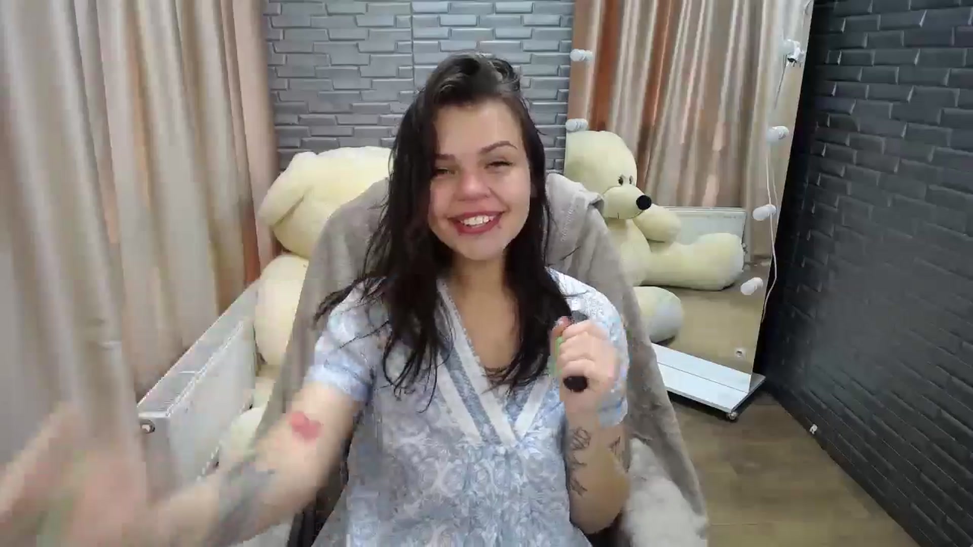 Gallery image thumbnail from FrancyRossi's myfreecams stream on, 05/21/2024, 10:06 image 12 of 20