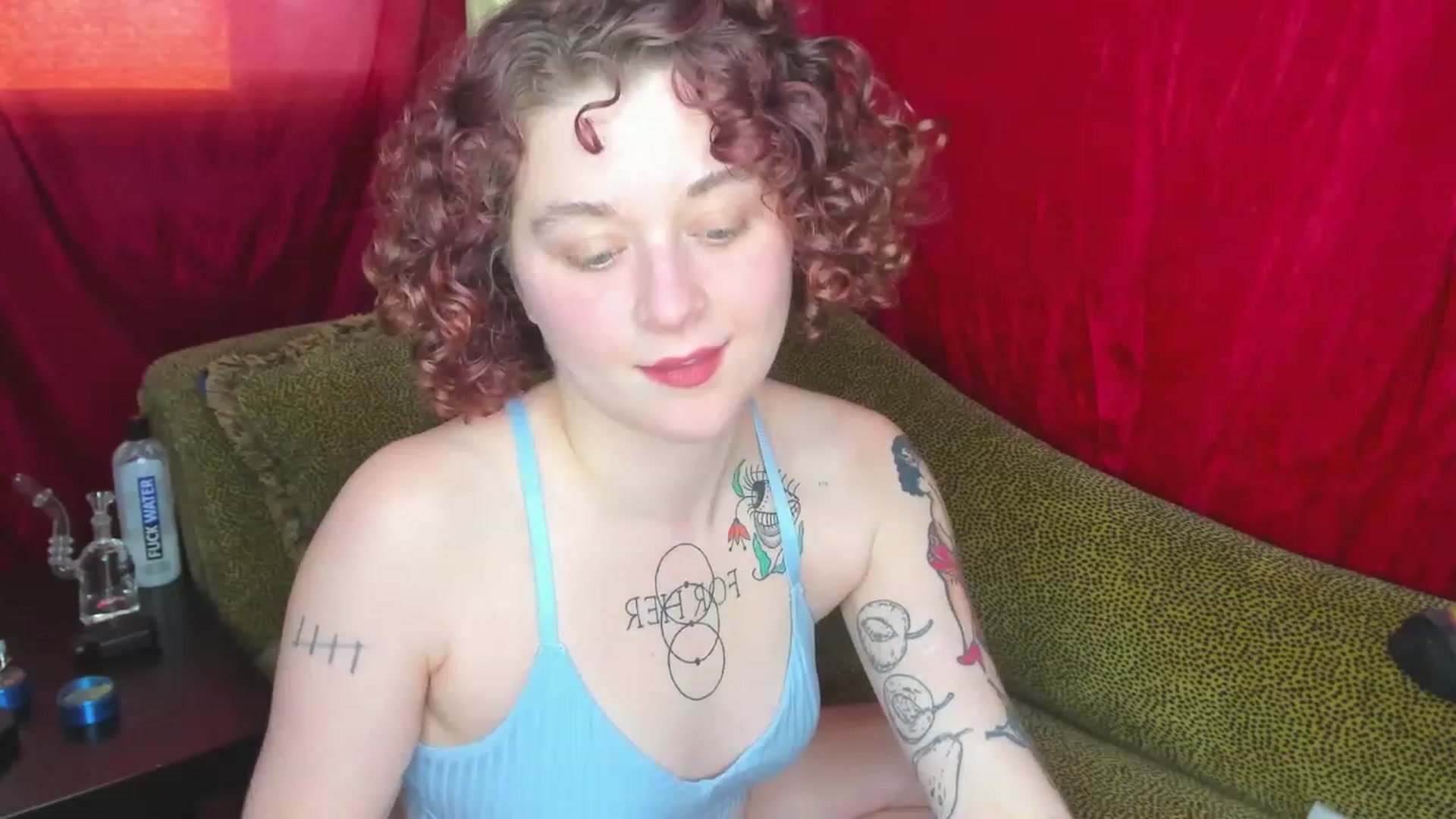 Gallery image thumbnail from FrankiePeach's myfreecams stream on, 12/02/2022, 17:48 image 15 of 20