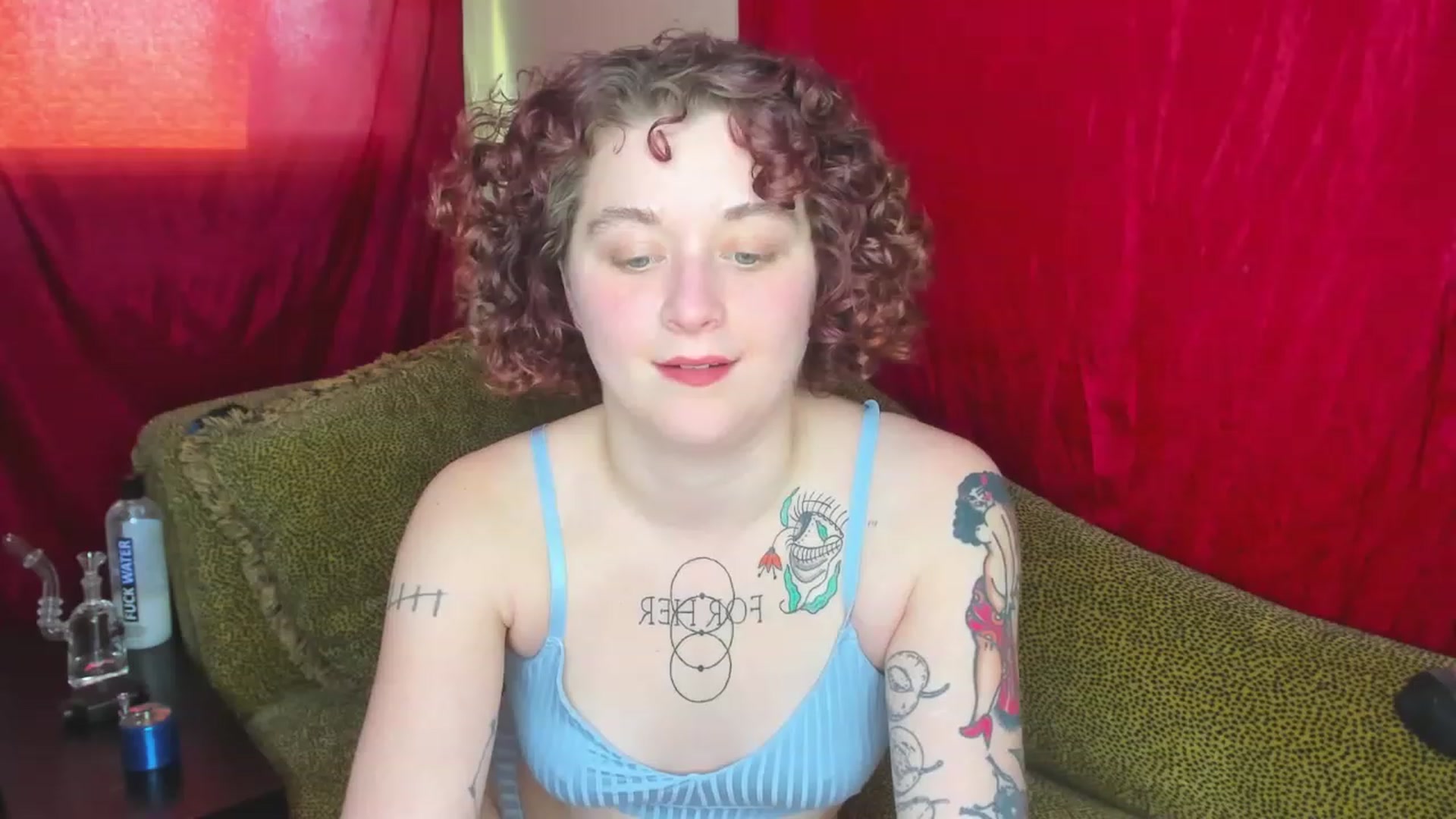 Gallery image thumbnail from FrankiePeach's myfreecams stream on, 12/02/2022, 17:48 image 7 of 20