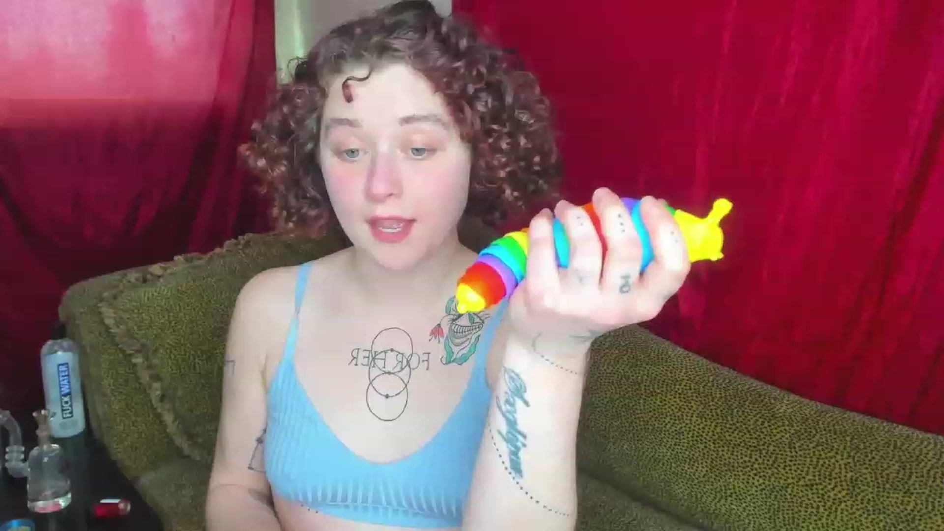 Gallery image thumbnail from FrankiePeach's myfreecams stream on, 12/02/2022, 18:28 image 18 of 20