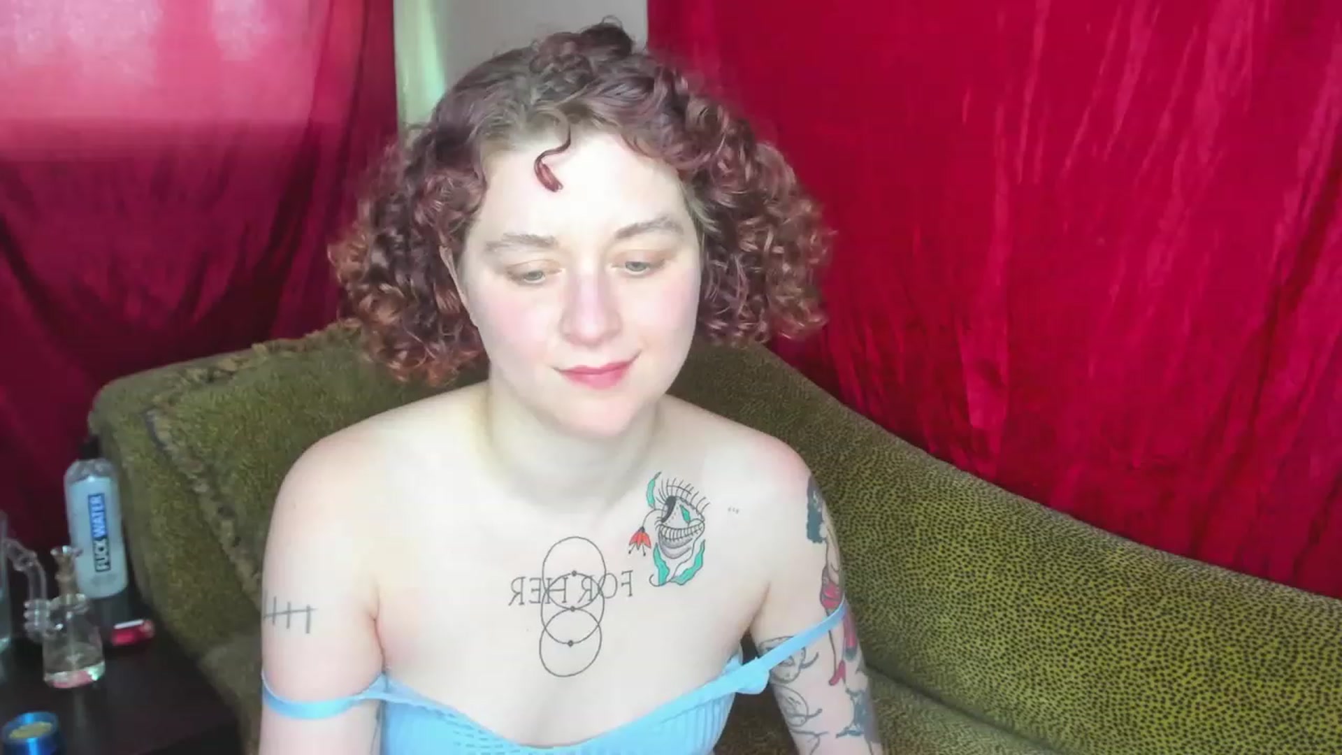 Gallery image thumbnail from FrankiePeach's myfreecams stream on, 12/02/2022, 19:09 image 6 of 20