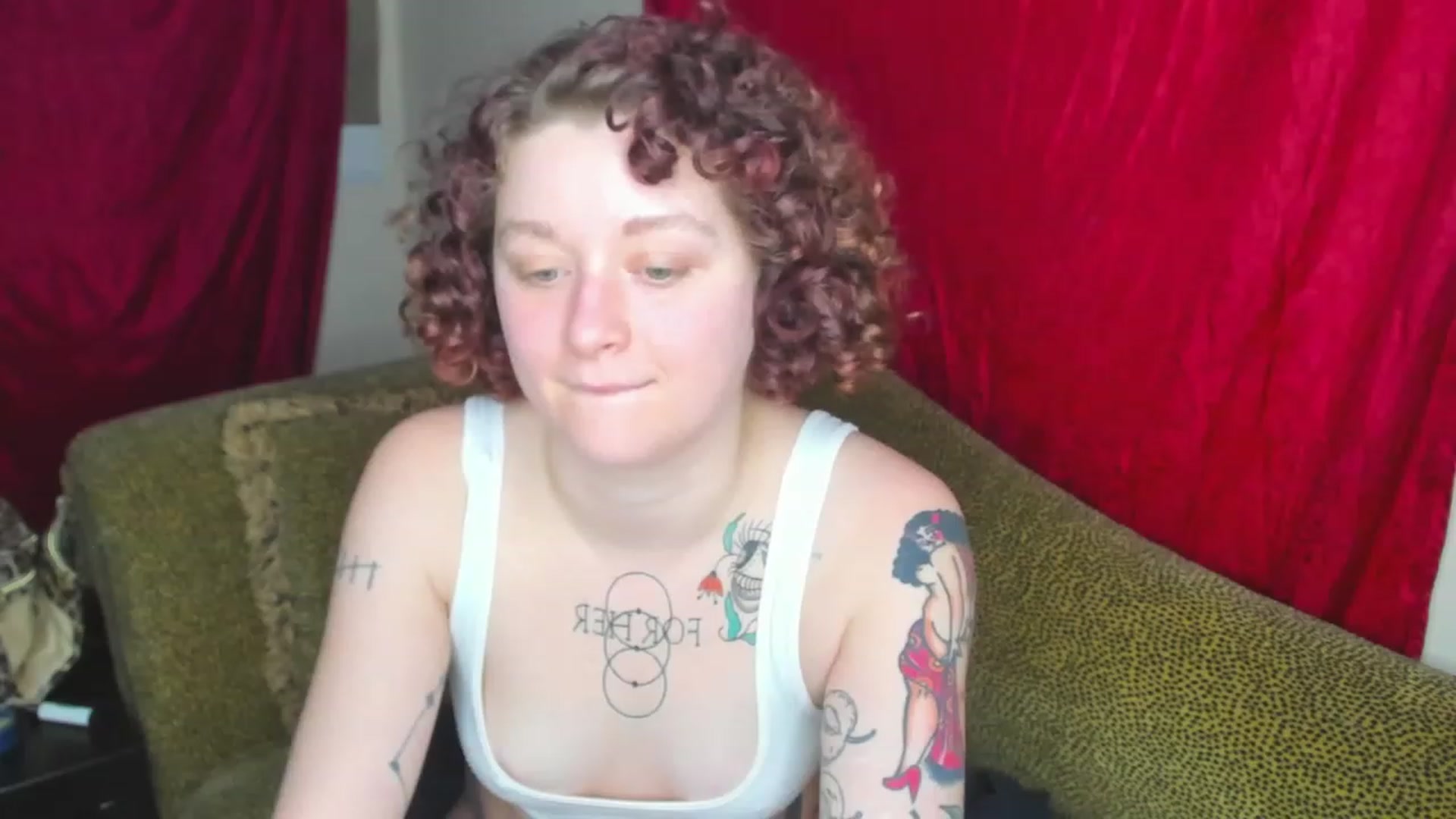 Gallery image thumbnail from FrankiePeach's myfreecams stream on, 12/05/2022, 15:40 image 8 of 20