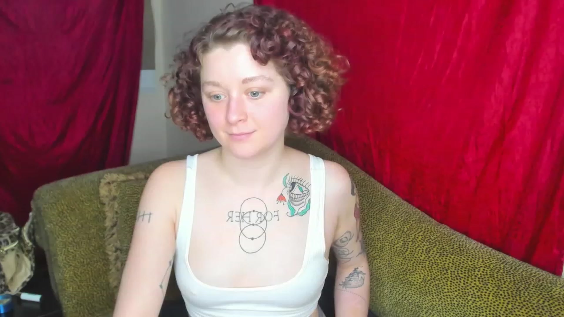 Gallery image thumbnail from FrankiePeach's myfreecams stream on, 12/05/2022, 15:40 image 14 of 20