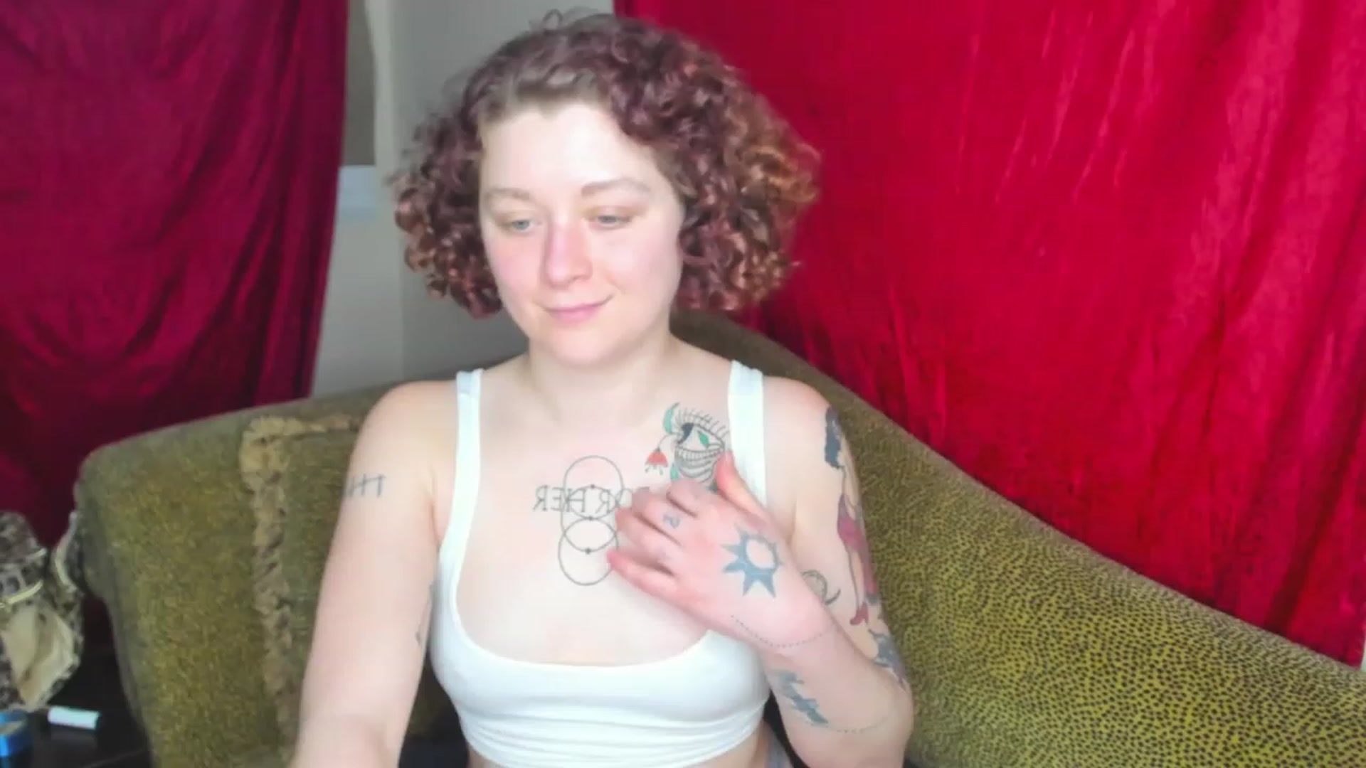 Gallery image thumbnail from FrankiePeach's myfreecams stream on, 12/05/2022, 15:40 image 12 of 20