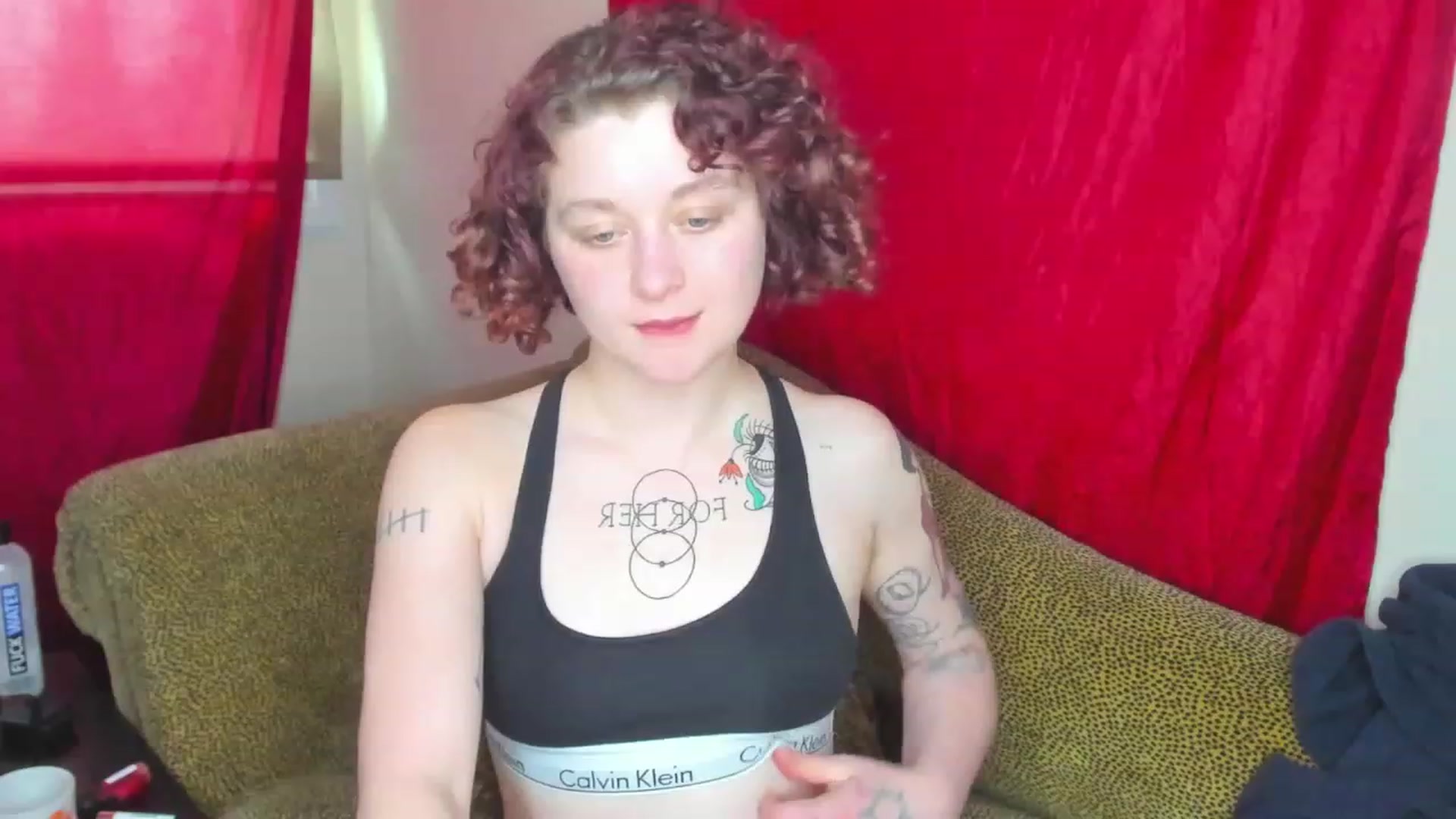Gallery image thumbnail from FrankiePeach's myfreecams stream on, 12/05/2022, 20:31 image 8 of 20