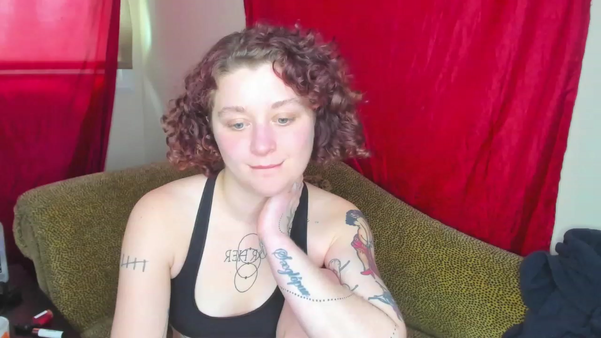 Gallery image thumbnail from FrankiePeach's myfreecams stream on, 12/05/2022, 20:31 image 18 of 20