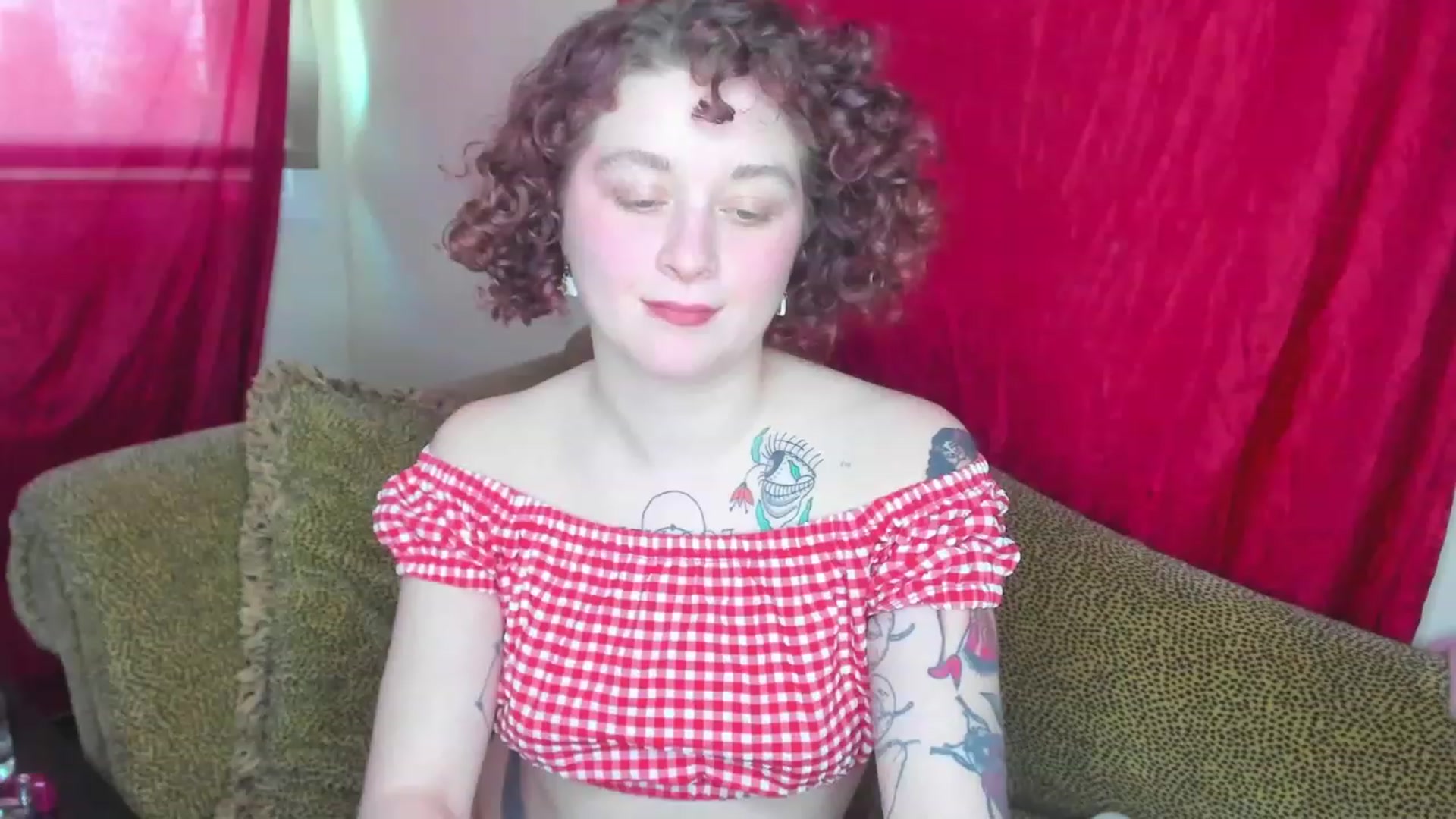 Gallery image thumbnail from FrankiePeach's myfreecams stream on, 12/09/2022, 19:00 image 15 of 20