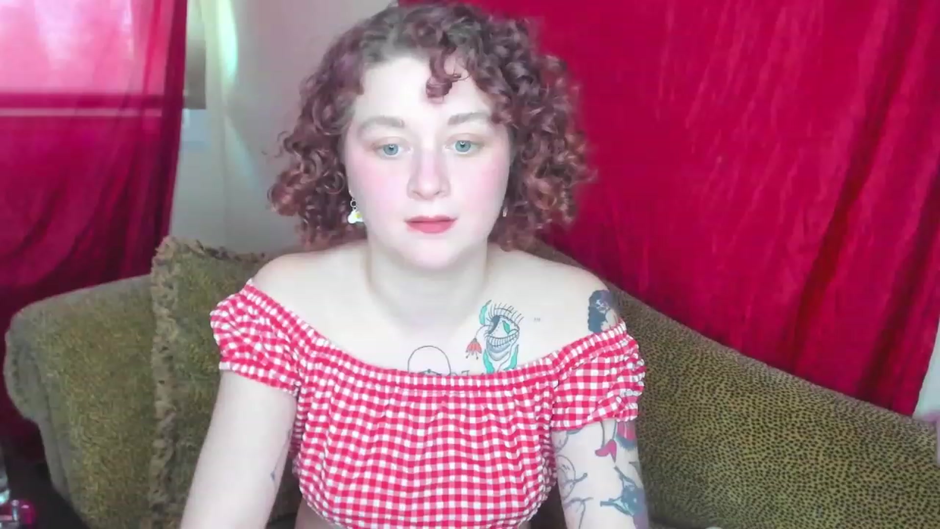 Gallery image thumbnail from FrankiePeach's myfreecams stream on, 12/09/2022, 19:00 image 6 of 20