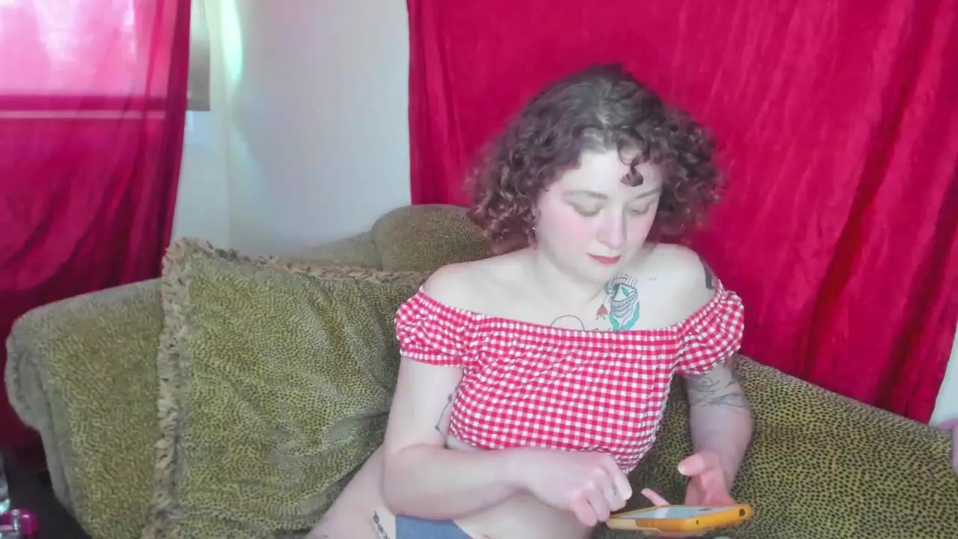 Gallery image thumbnail from FrankiePeach's myfreecams stream on, 12/09/2022, 19:00 image 20 of 20