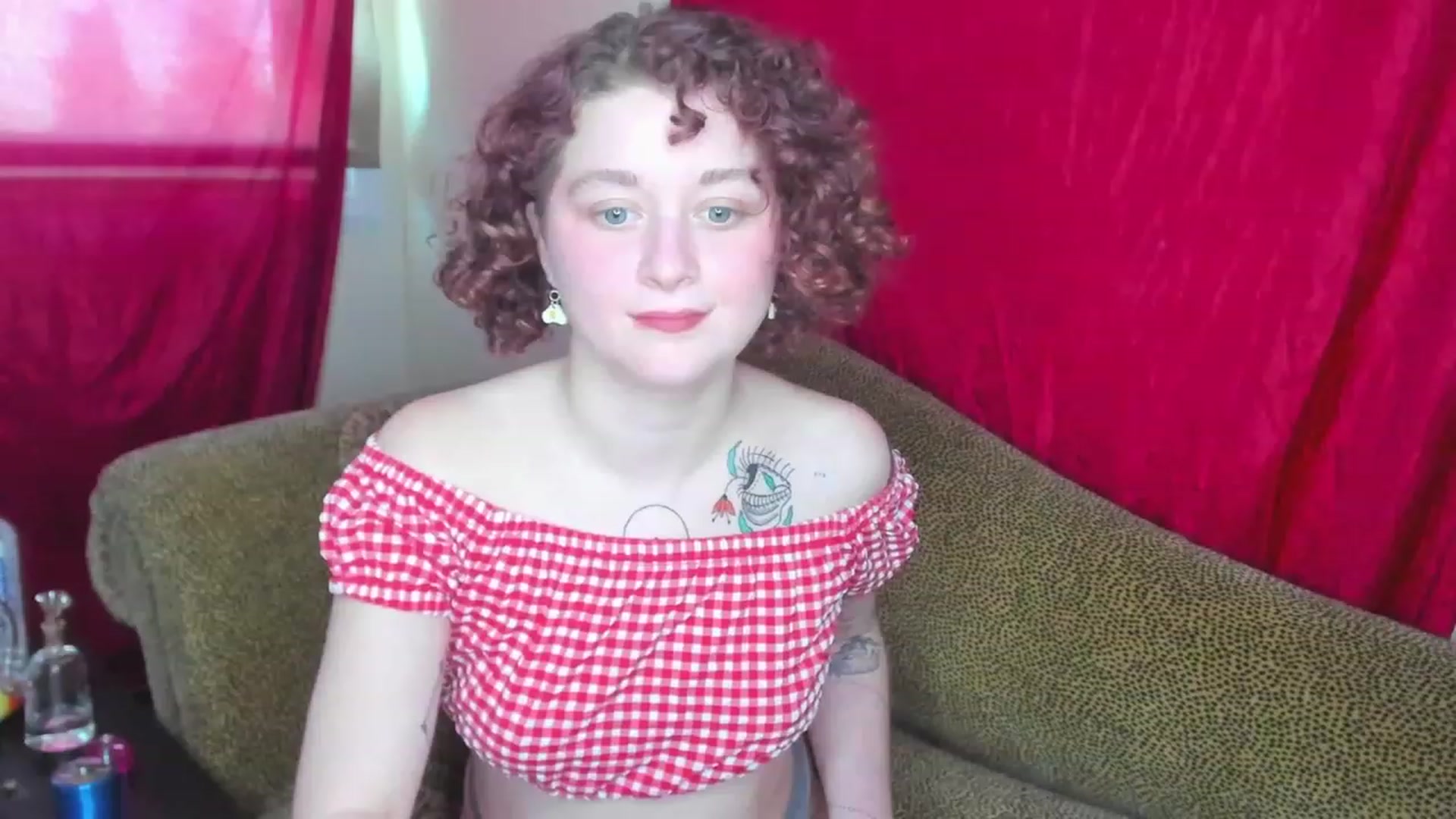 Gallery image thumbnail from FrankiePeach's myfreecams stream on, 12/09/2022, 20:06 image 10 of 20