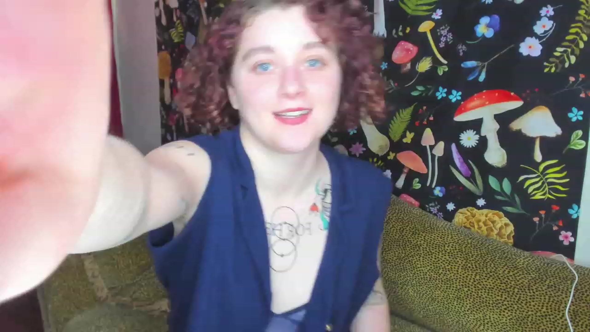Gallery image thumbnail from FrankiePeach's myfreecams stream on, 12/12/2022, 20:29 image 11 of 20