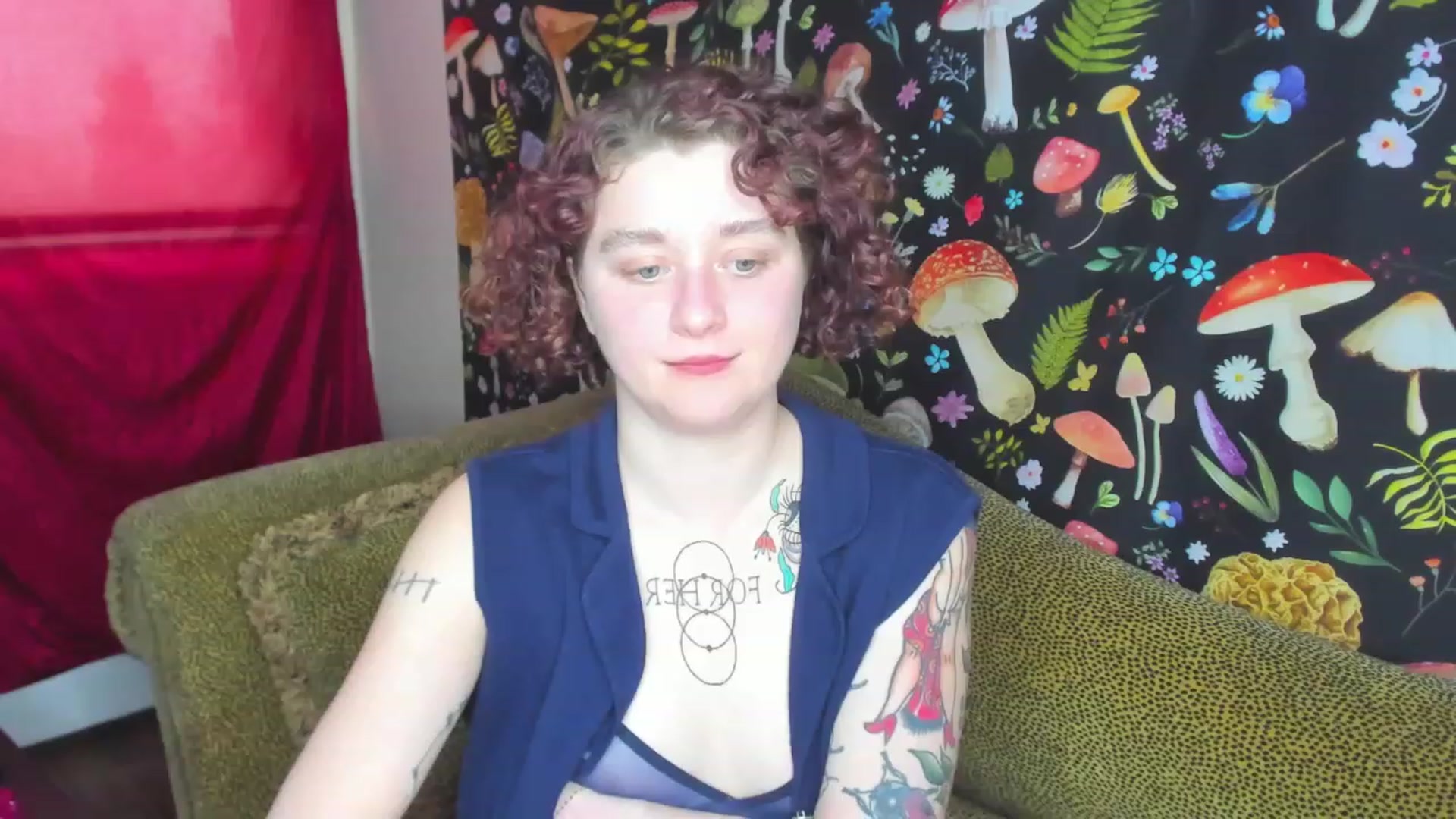 Gallery image thumbnail from FrankiePeach's myfreecams stream on, 12/12/2022, 20:29 image 12 of 20