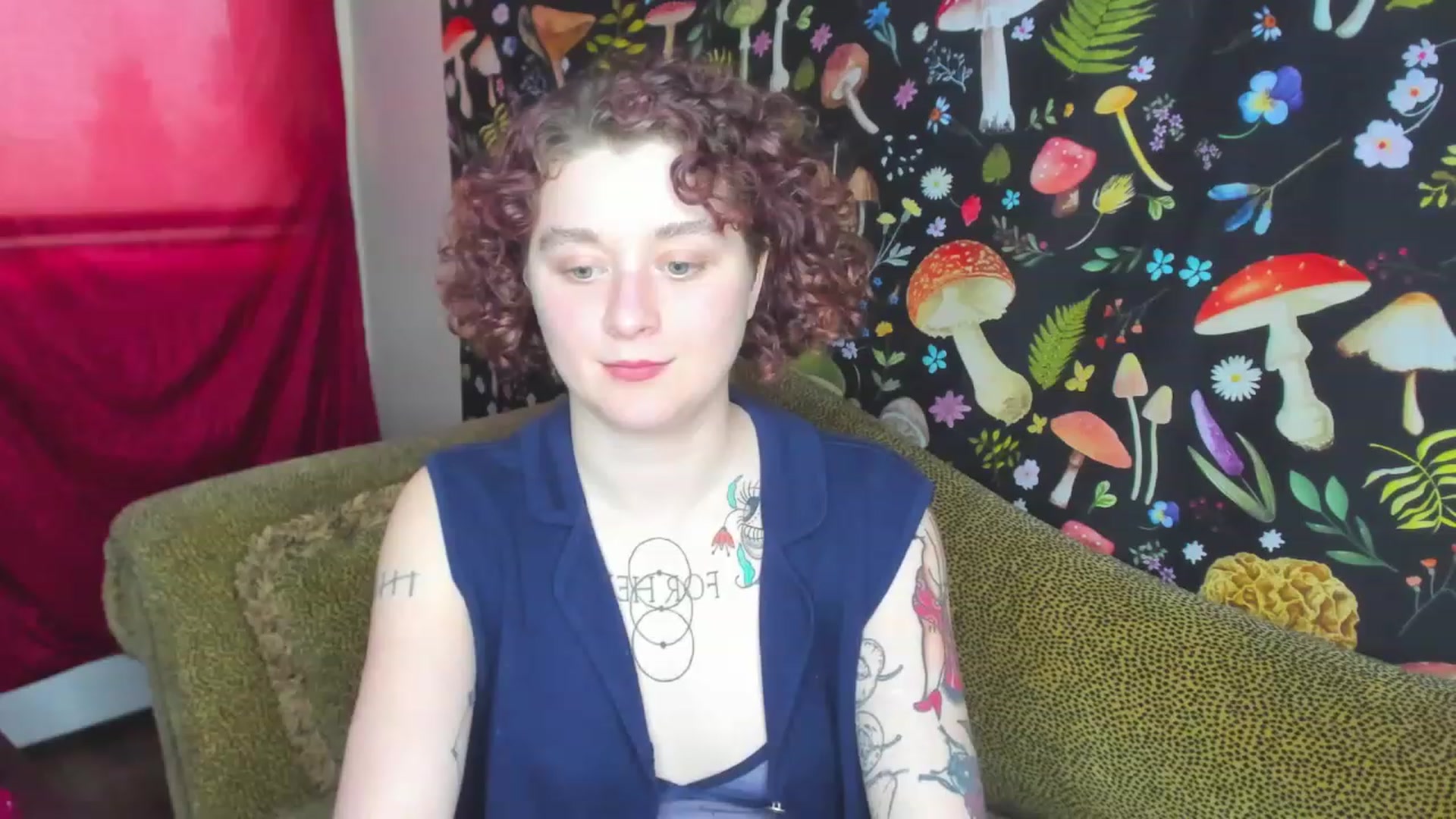 Gallery image thumbnail from FrankiePeach's myfreecams stream on, 12/12/2022, 20:29 image 13 of 20