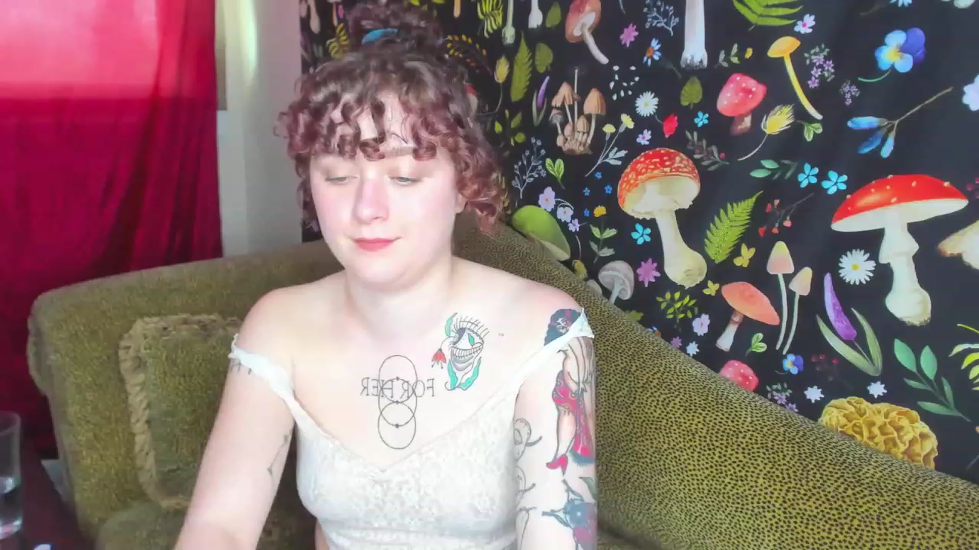 Gallery image thumbnail from FrankiePeach's myfreecams stream on, 12/19/2022, 20:54 image 14 of 20