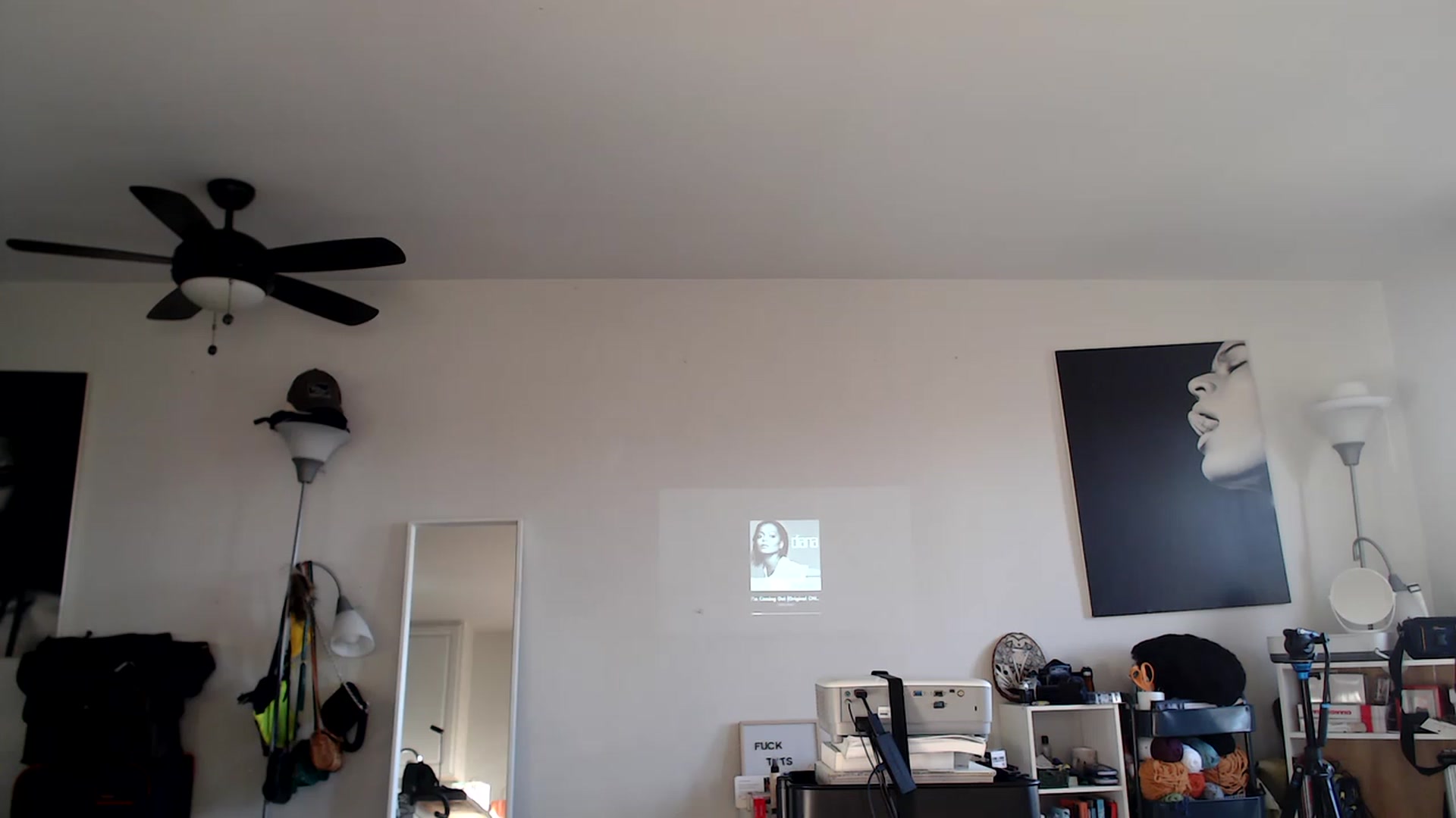 Gallery image thumbnail from Frankiiy_'s myfreecams stream on, 11/15/2022, 24:19 image 2 of 20