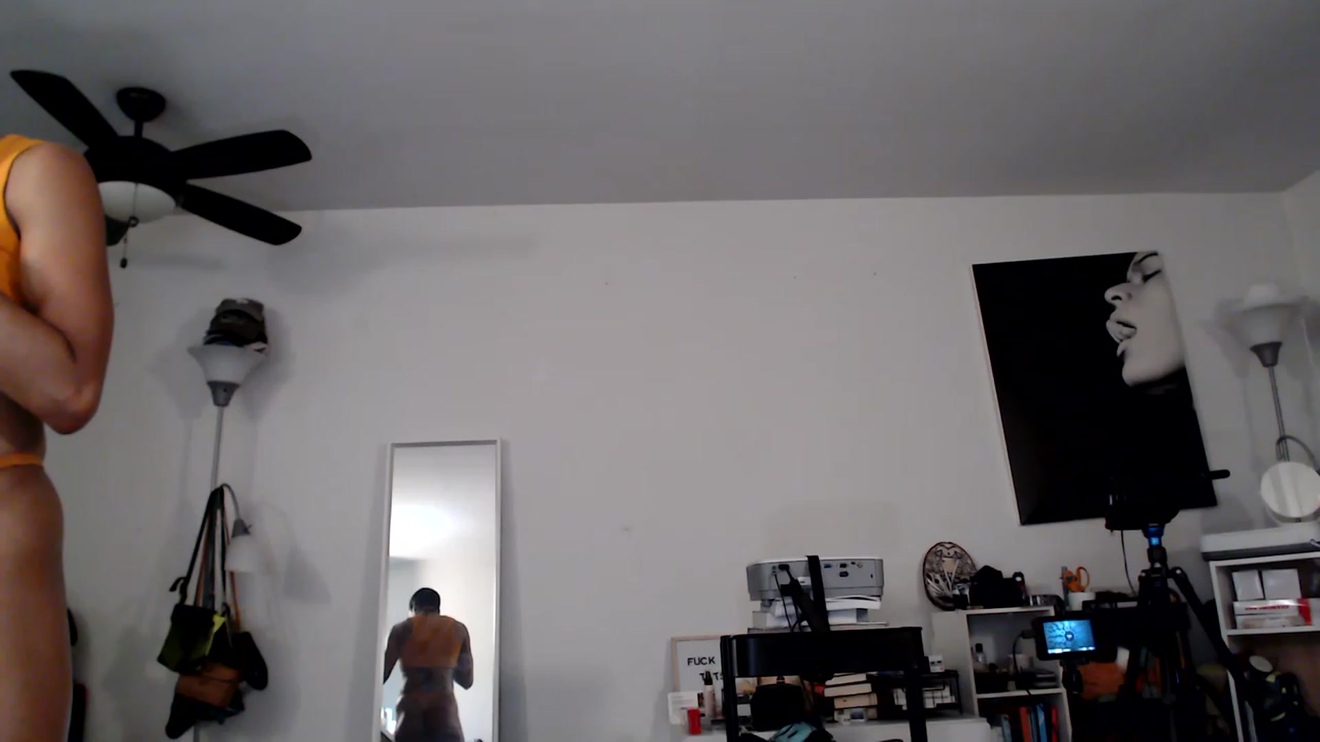 Gallery image thumbnail from Frankiiy_'s myfreecams stream on, 11/23/2022, 09:30 image 4 of 20