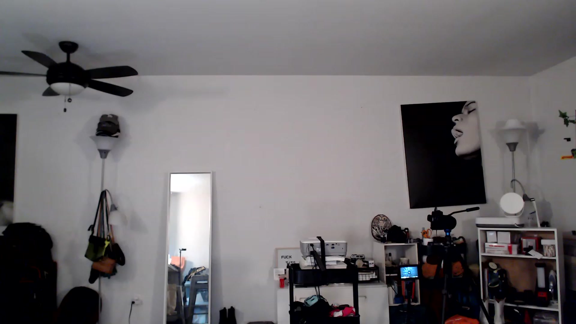 Gallery image thumbnail from Frankiiy_'s myfreecams stream on, 11/23/2022, 09:30 image 10 of 20