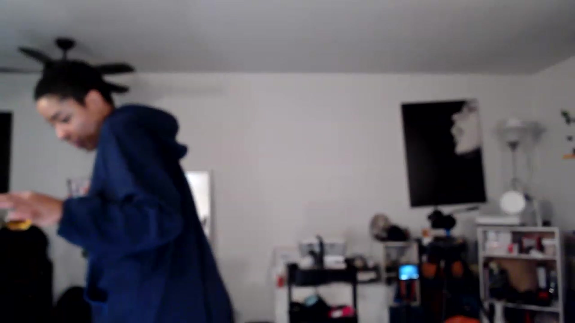 Gallery image thumbnail from Frankiiy_'s myfreecams stream on, 11/23/2022, 09:30 image 18 of 20
