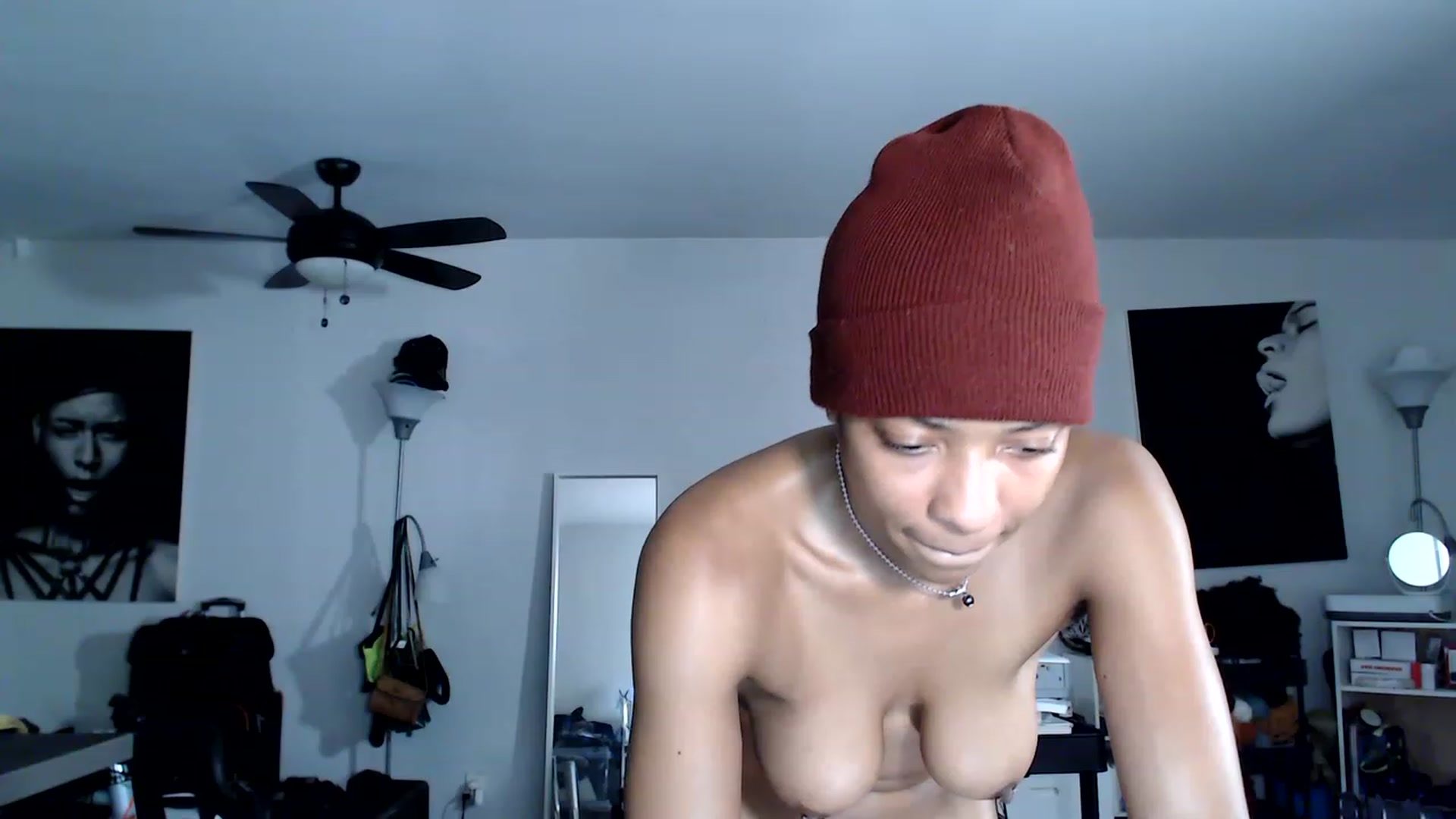 Gallery image thumbnail from Frankiiy_'s myfreecams stream on, 11/27/2022, 06:58 image 10 of 20
