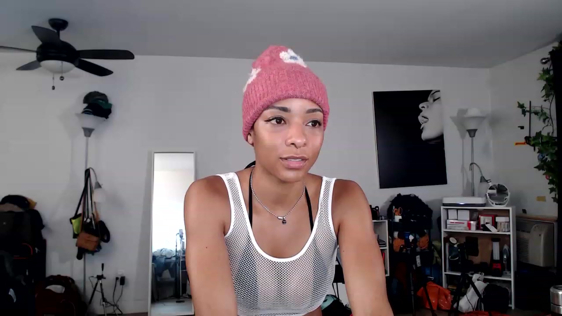 Gallery image thumbnail from Frankiiy_'s myfreecams stream on, 11/29/2022, 09:39 image 1 of 20