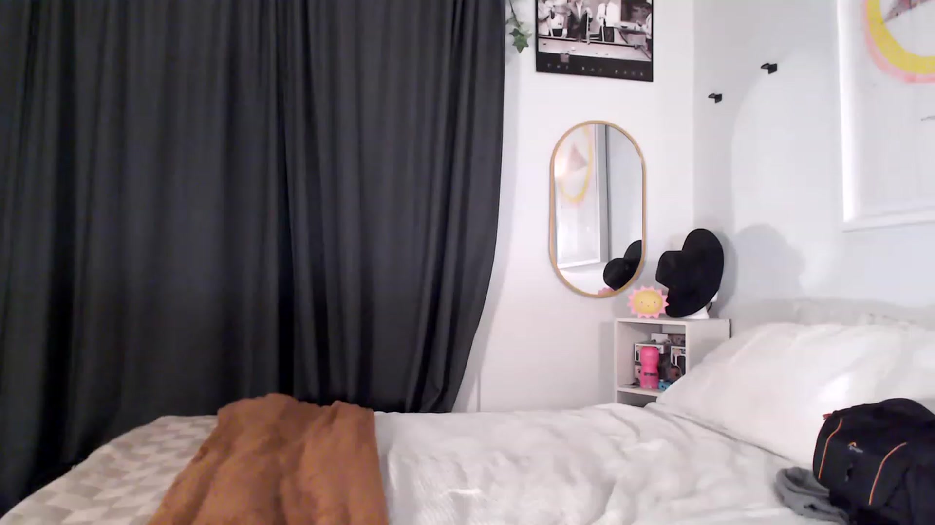 Gallery image thumbnail from Frankiiy_'s myfreecams stream on, 12/02/2022, 07:23 image 15 of 20