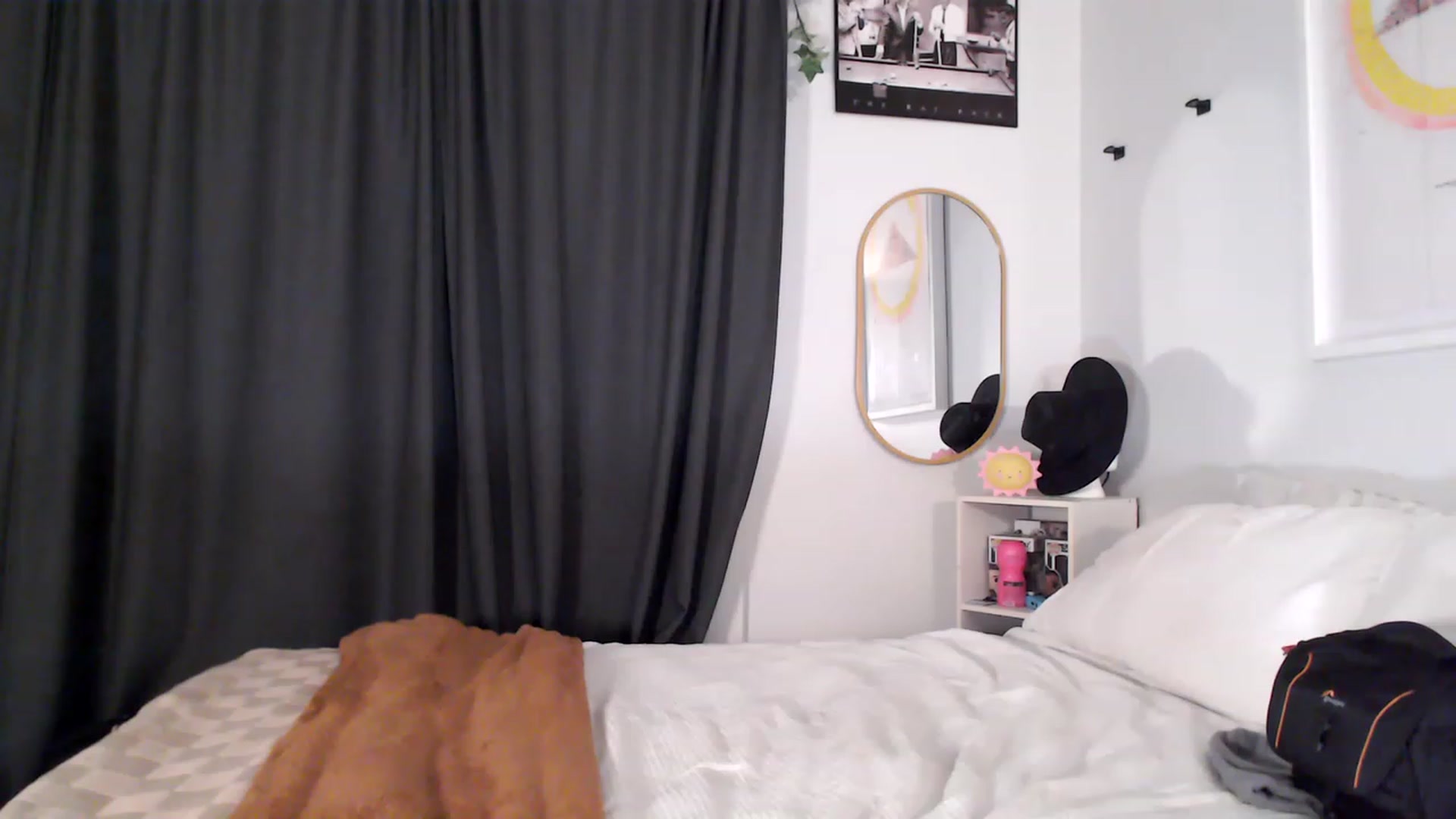 Gallery image thumbnail from Frankiiy_'s myfreecams stream on, 12/02/2022, 07:23 image 16 of 20