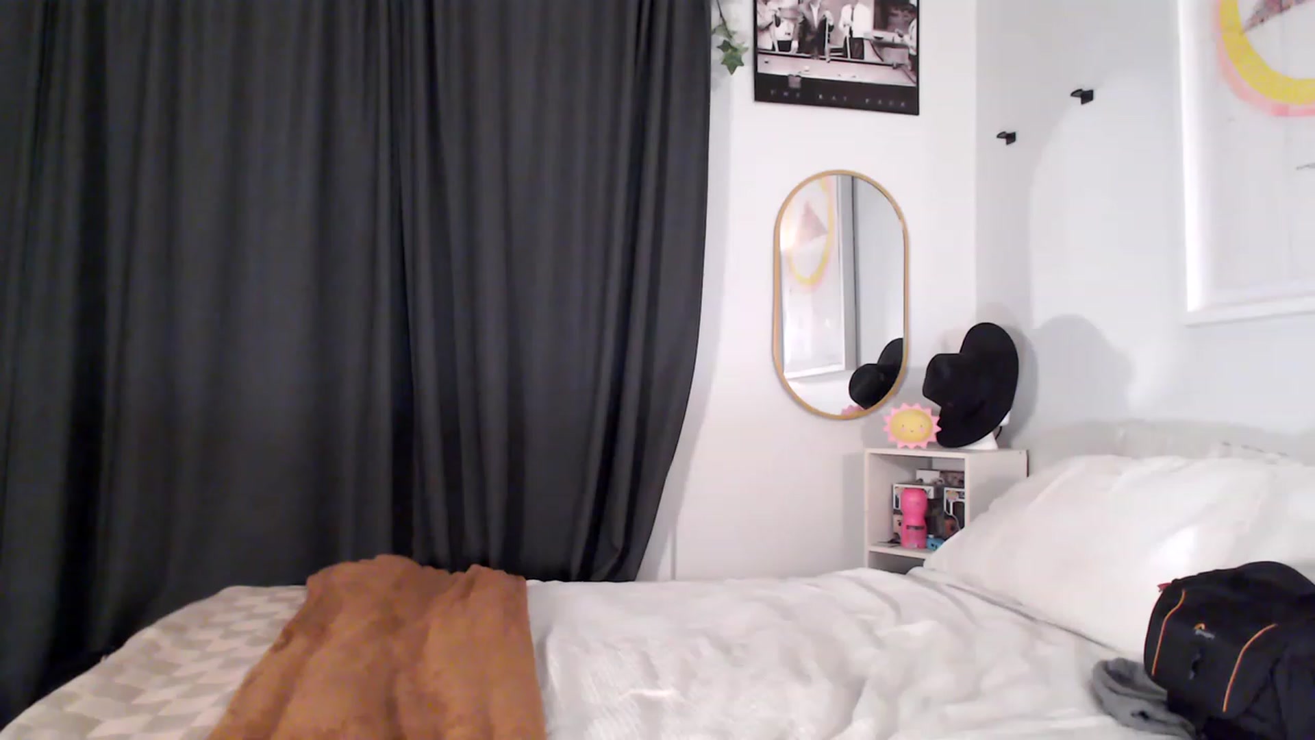 Gallery image thumbnail from Frankiiy_'s myfreecams stream on, 12/02/2022, 07:23 image 17 of 20