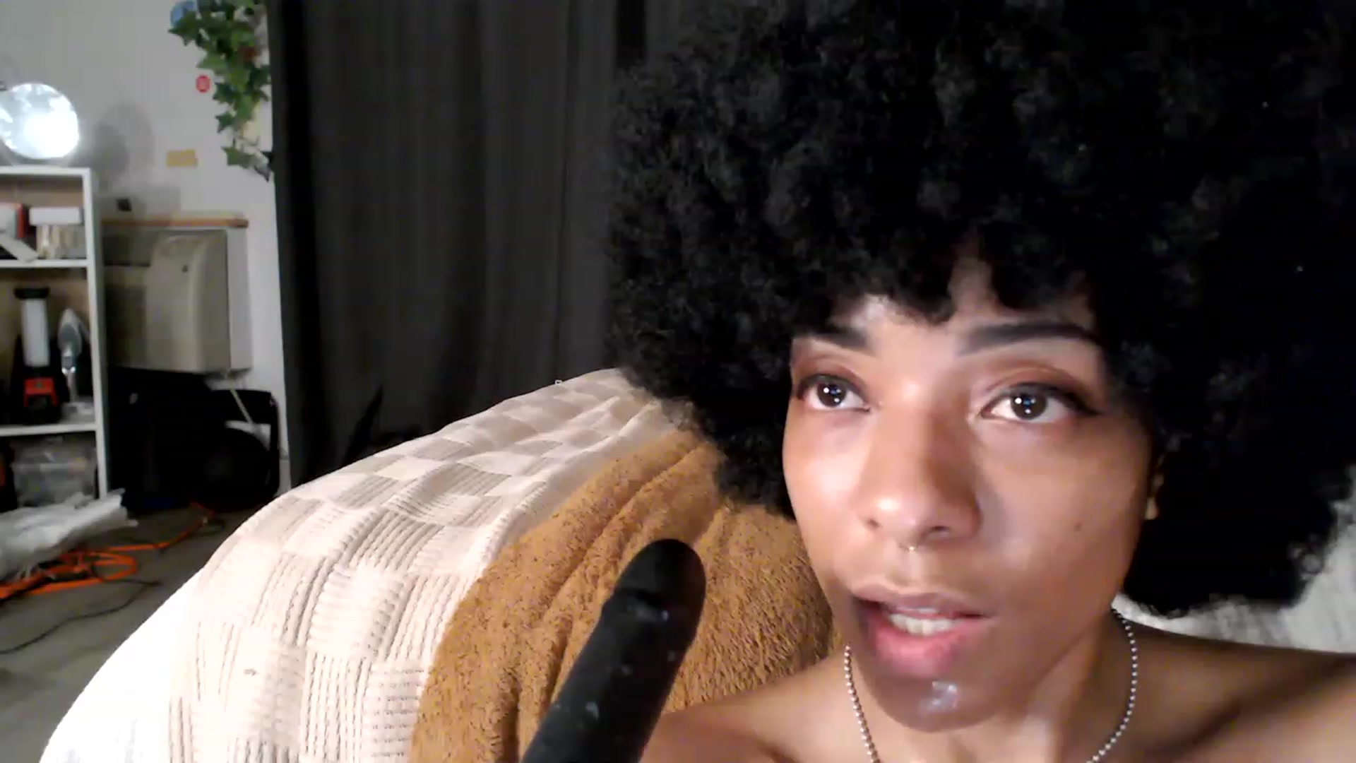 Gallery image thumbnail from Frankiiy_'s myfreecams stream on, 12/02/2022, 07:52 image 14 of 20