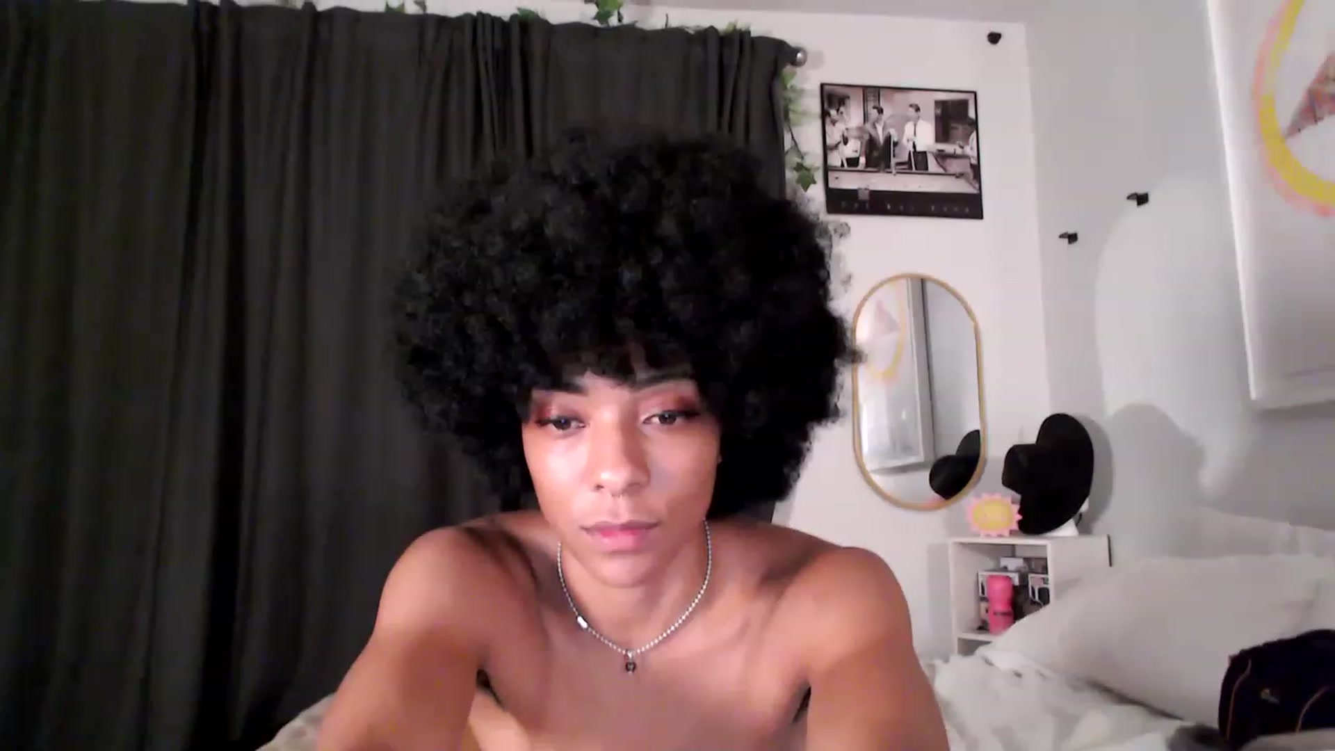 Gallery image thumbnail from Frankiiy_'s myfreecams stream on, 12/02/2022, 07:52 image 20 of 20