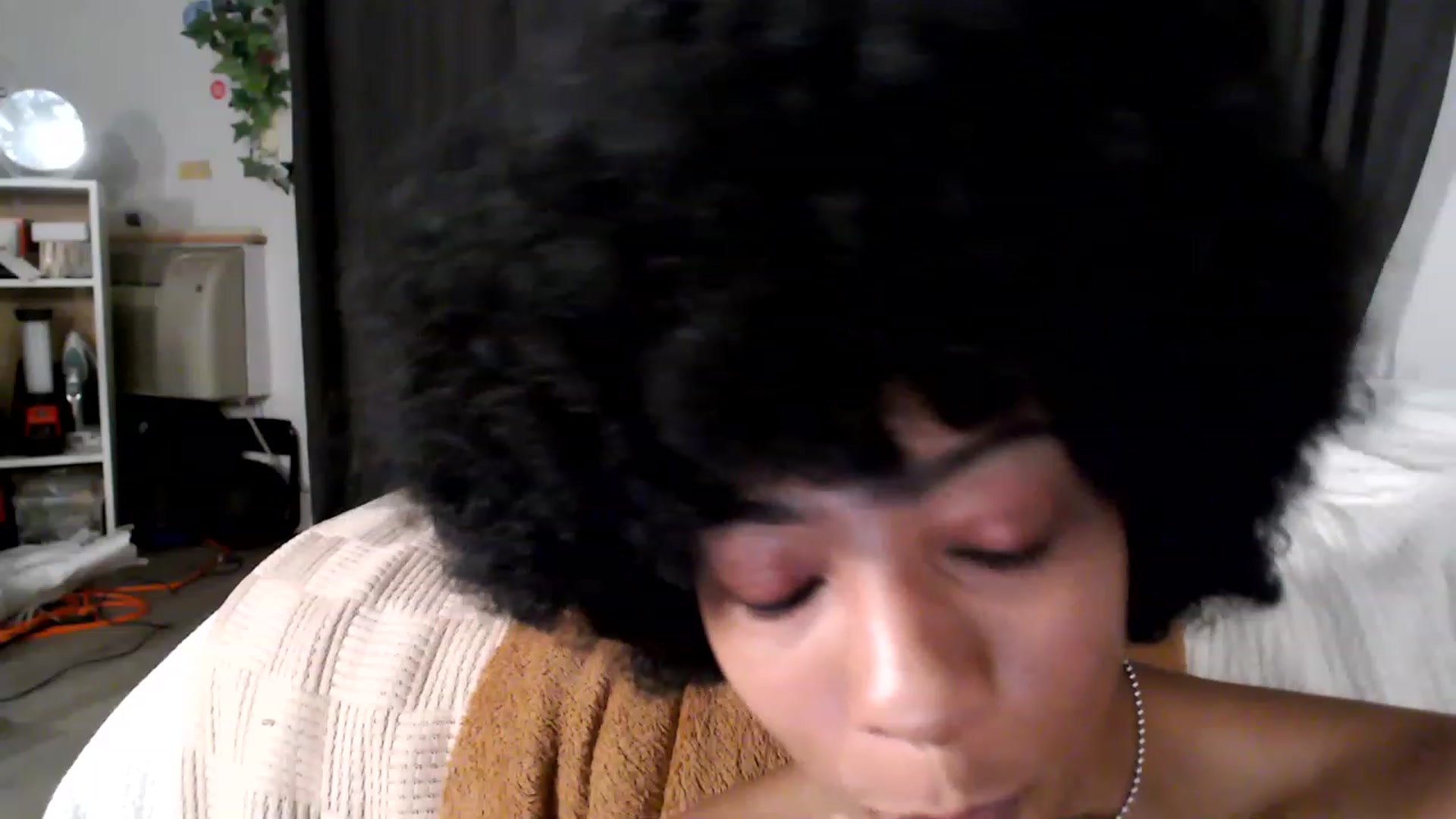 Gallery image thumbnail from Frankiiy_'s myfreecams stream on, 12/02/2022, 07:52 image 11 of 20