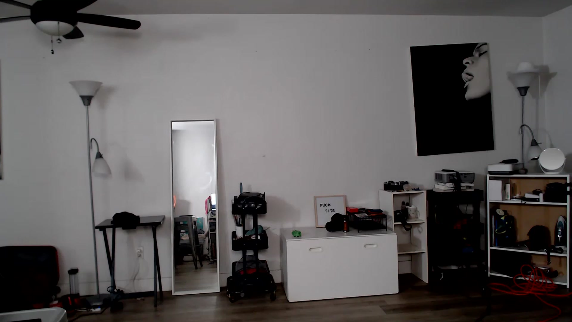 Gallery image thumbnail from Frankiiy_'s myfreecams stream on, 12/15/2022, 06:11 image 5 of 20