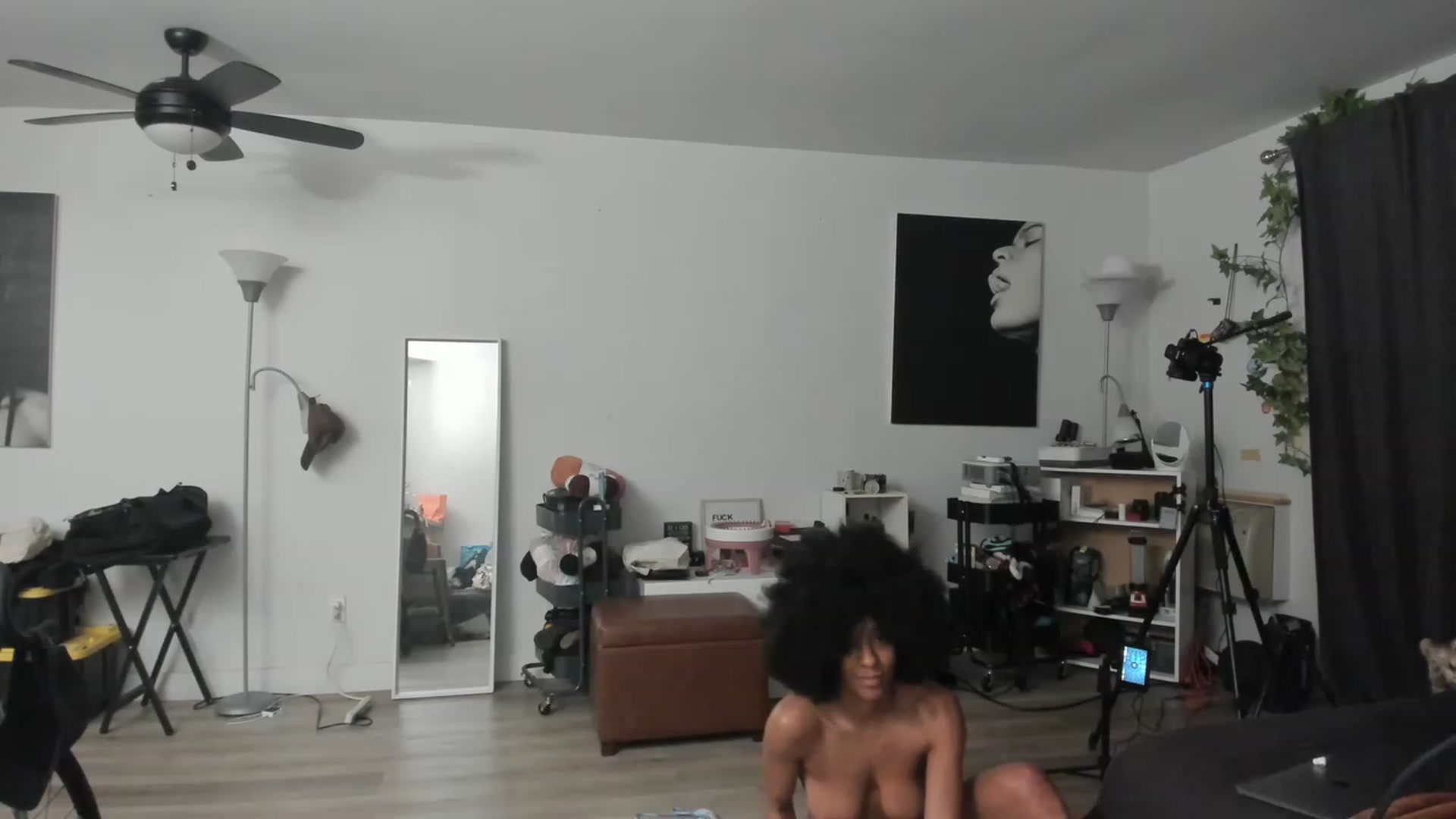 Gallery image thumbnail from Frankiiy_'s myfreecams stream on, 01/13/2023, 09:03 image 2 of 20