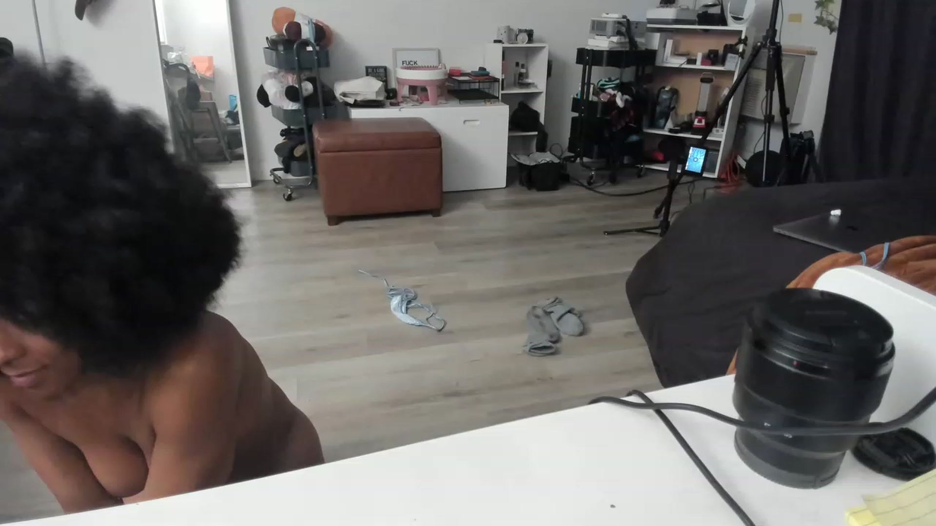 Gallery image thumbnail from Frankiiy_'s myfreecams stream on, 01/13/2023, 09:03 image 7 of 20
