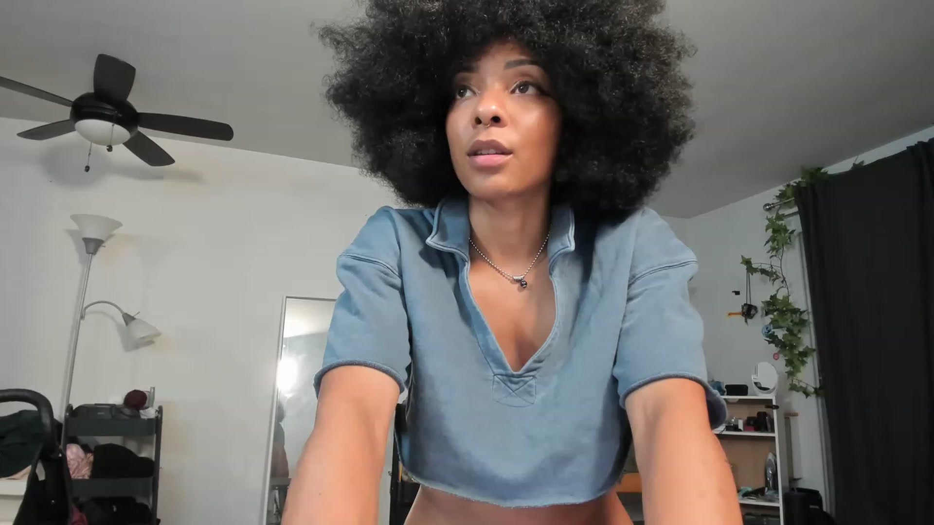 Gallery image thumbnail from Frankiiy_'s myfreecams stream on, 01/19/2023, 07:34 image 5 of 20