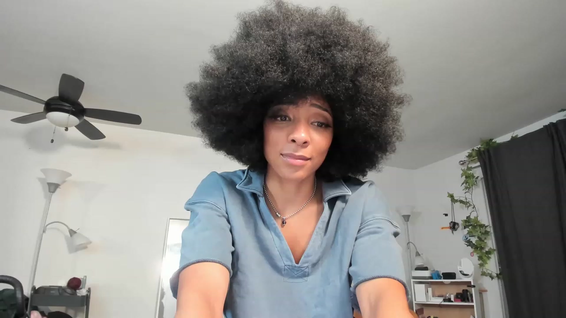 Gallery image thumbnail from Frankiiy_'s myfreecams stream on, 01/19/2023, 07:34 image 19 of 20